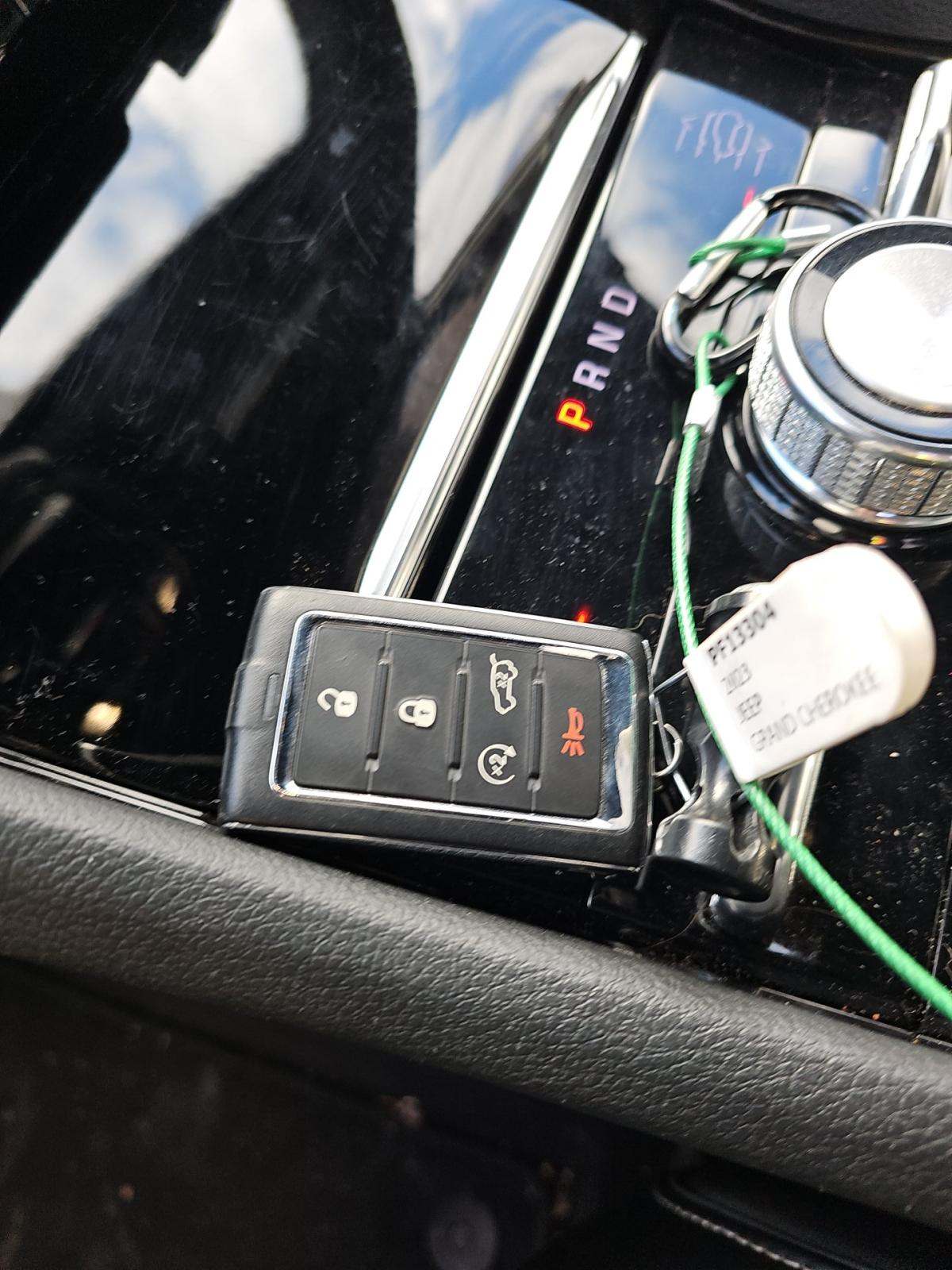 JEEP GRAND CHEROKEE - 8