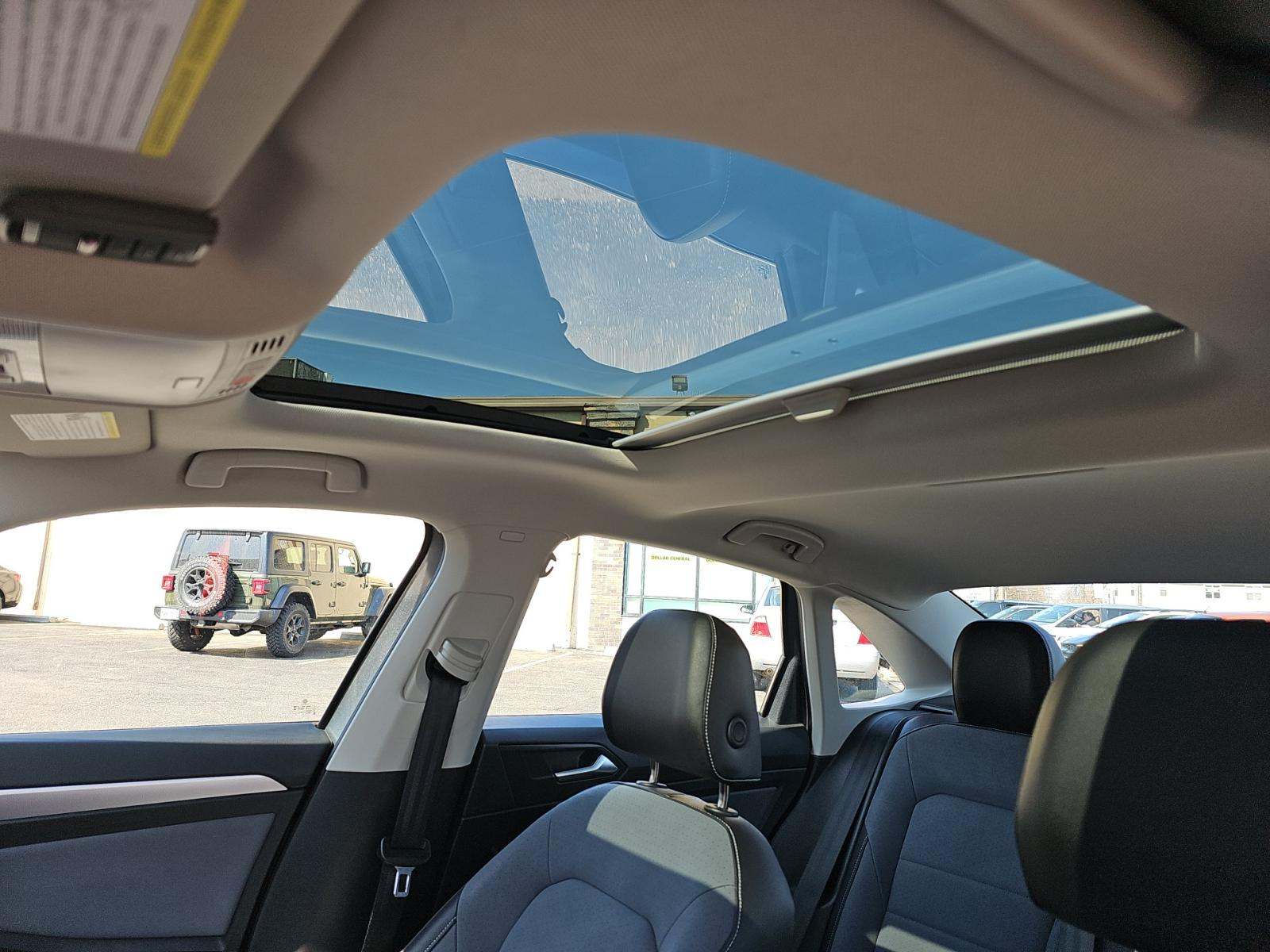 2025 Volkswagen Jetta 1.5T SE FWD