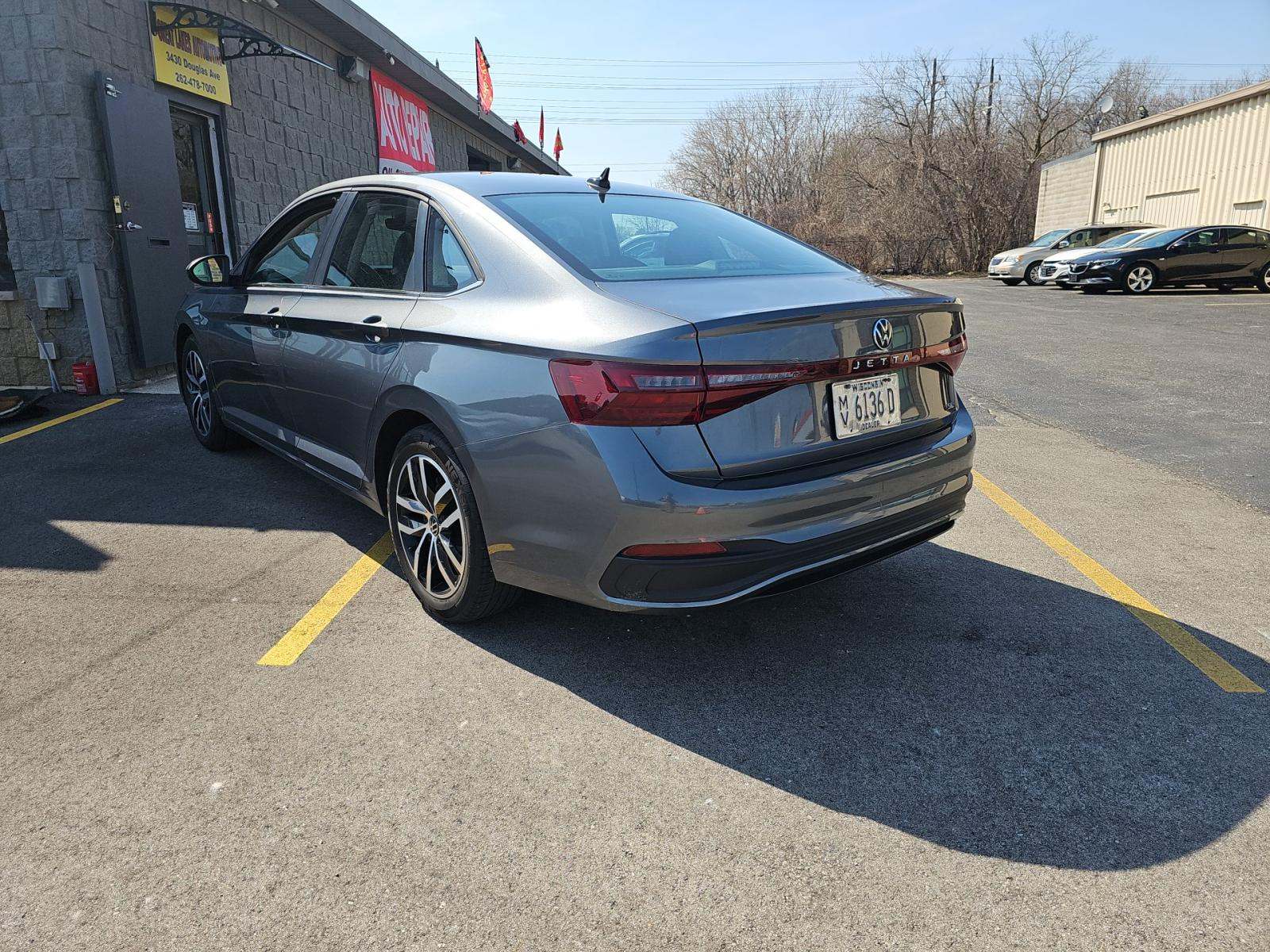 2025 Volkswagen Jetta 1.5T SE FWD