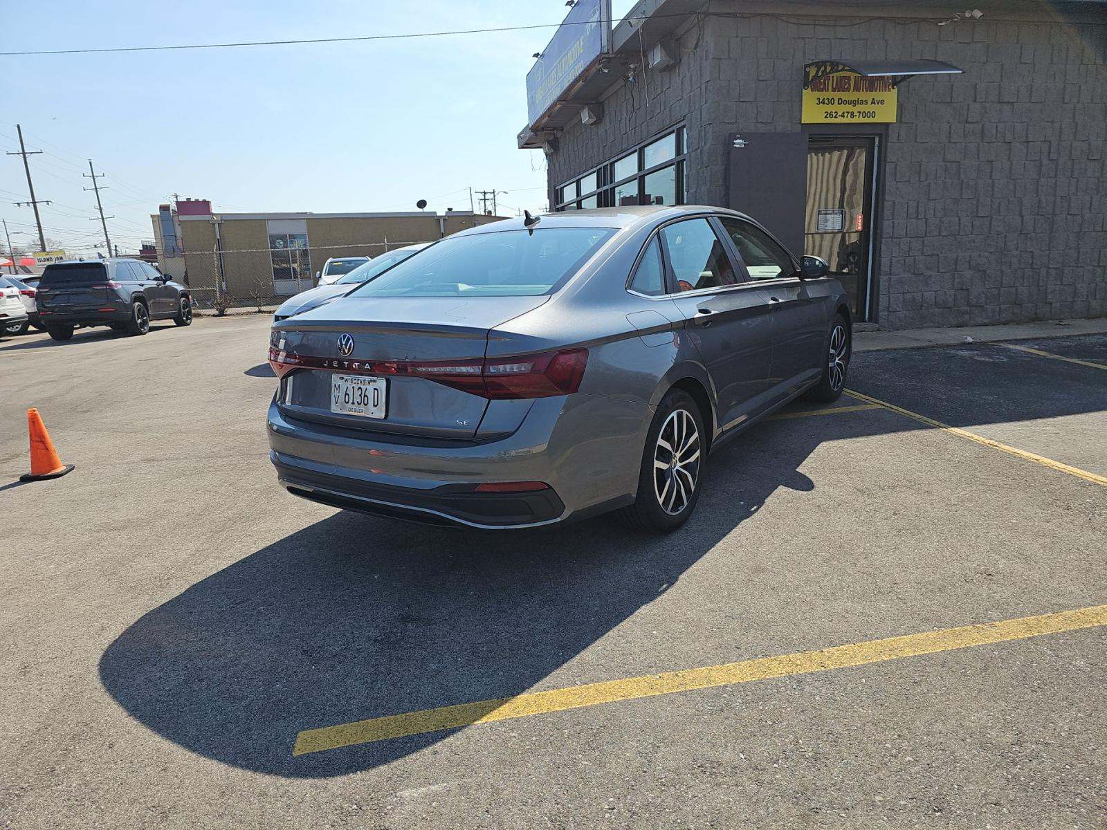 2025 Volkswagen Jetta 1.5T SE FWD