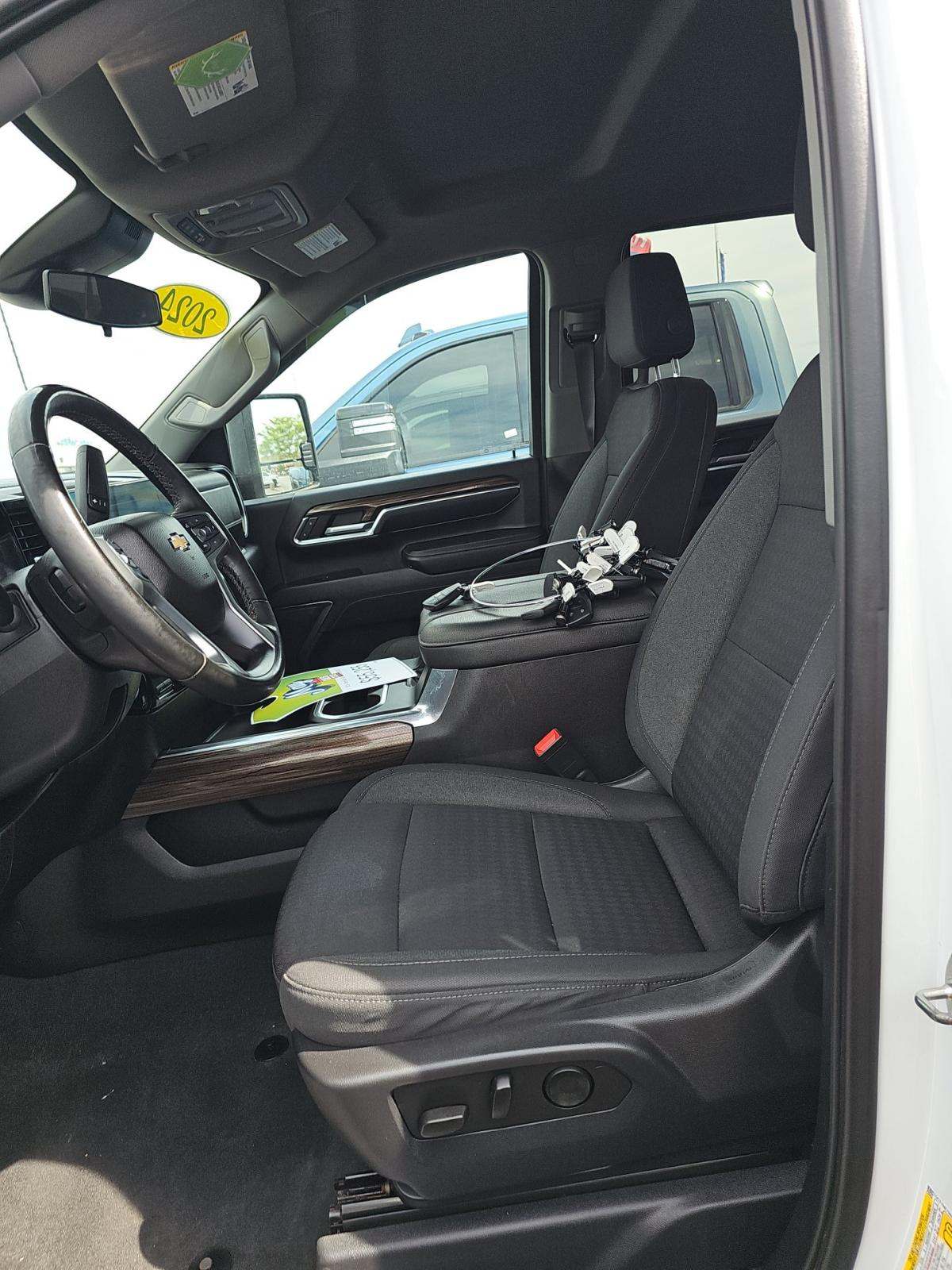 2024 Chevrolet Silverado 2500HD LT AWD