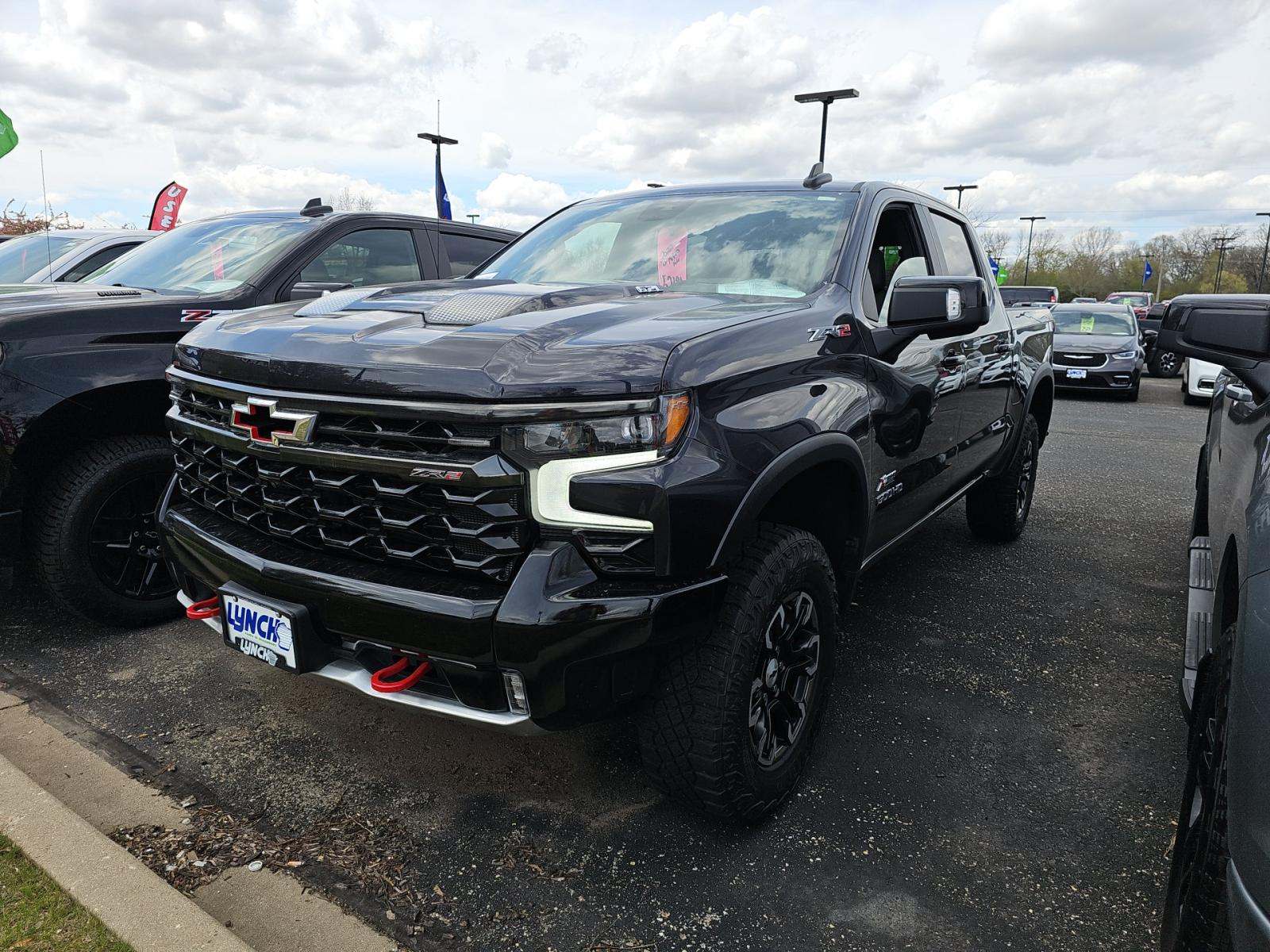 CHEVROLET SILVERADO - 1
