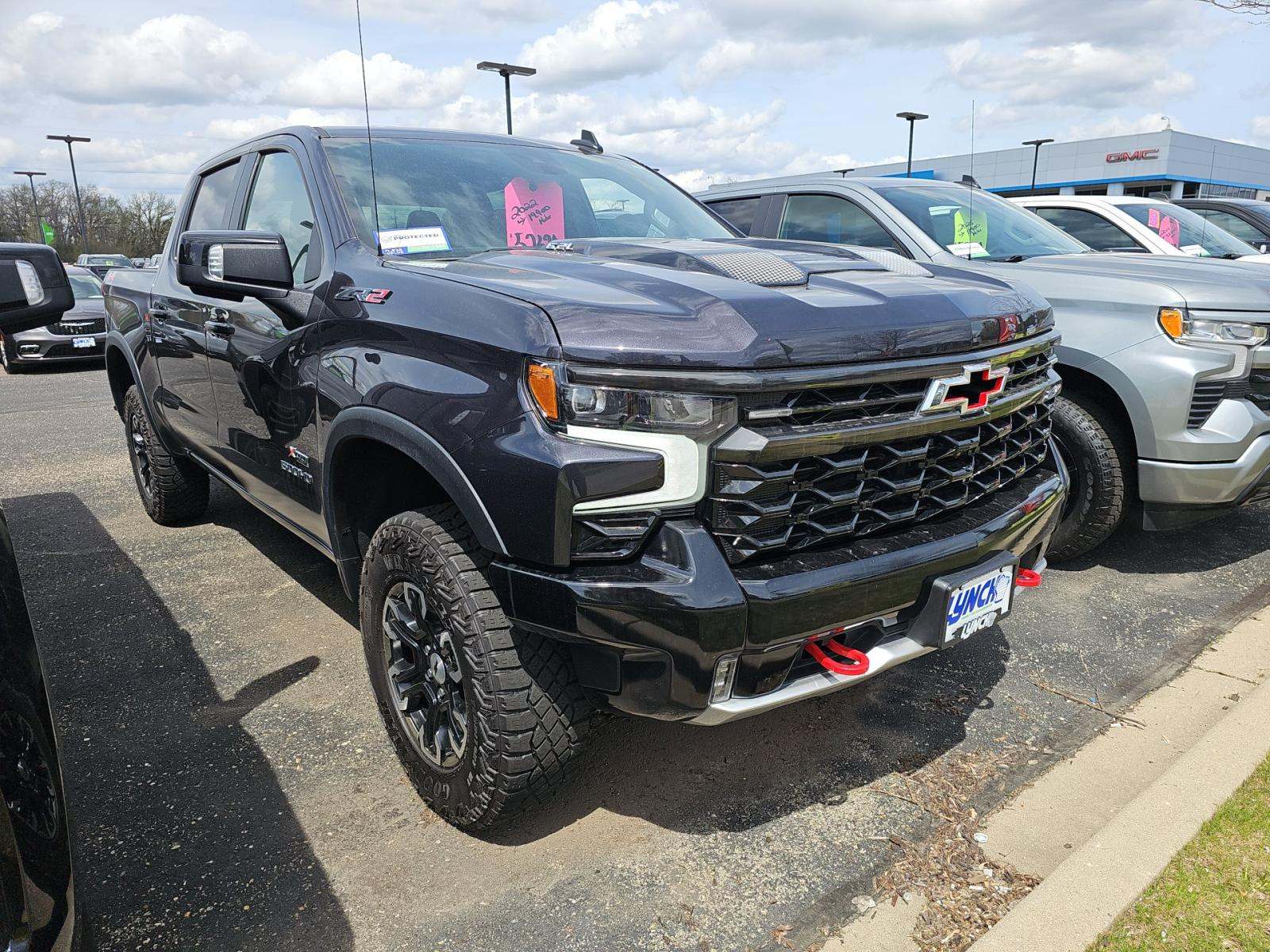 CHEVROLET SILVERADO - 4