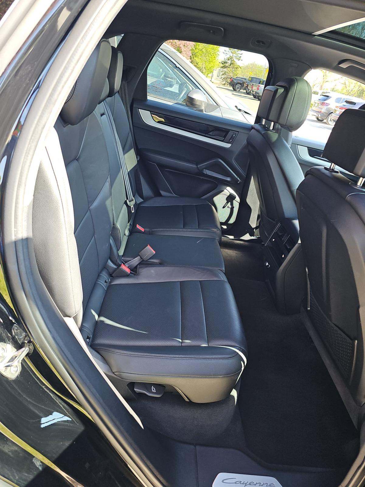2024 Porsche Cayenne Base AWD