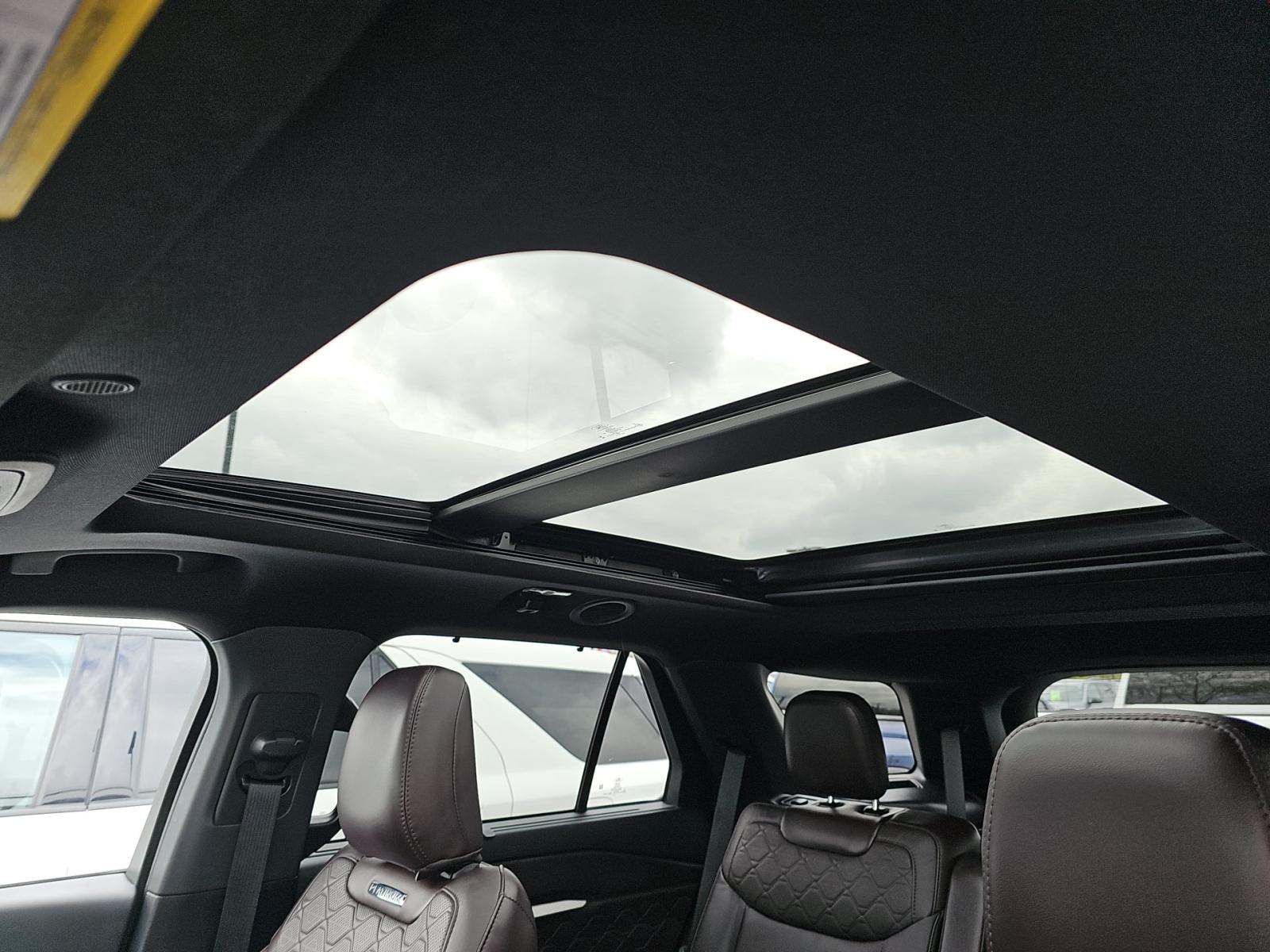 2025 Ford Explorer Platinum AWD