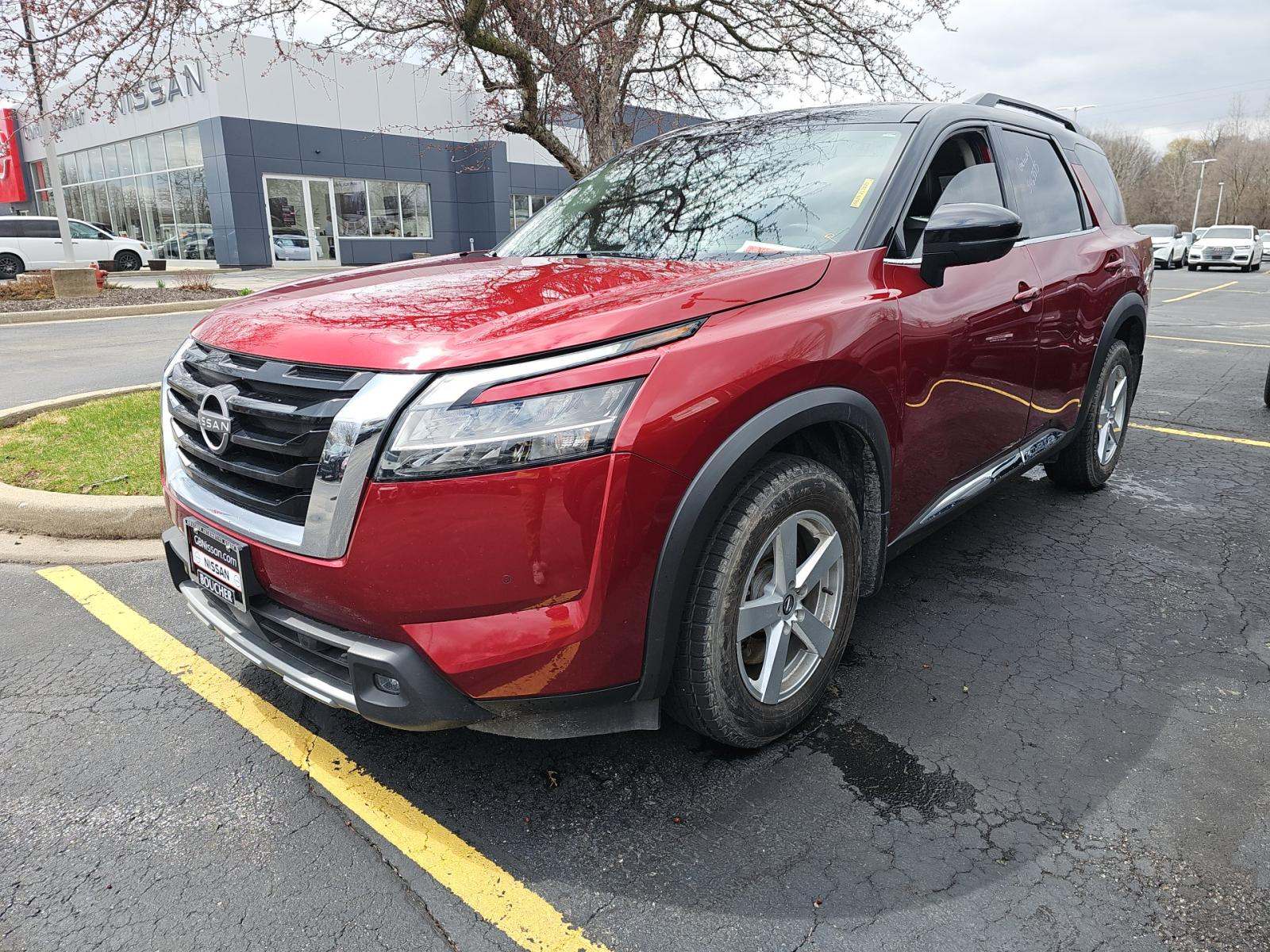 2023 Nissan Pathfinder Platinum AWD