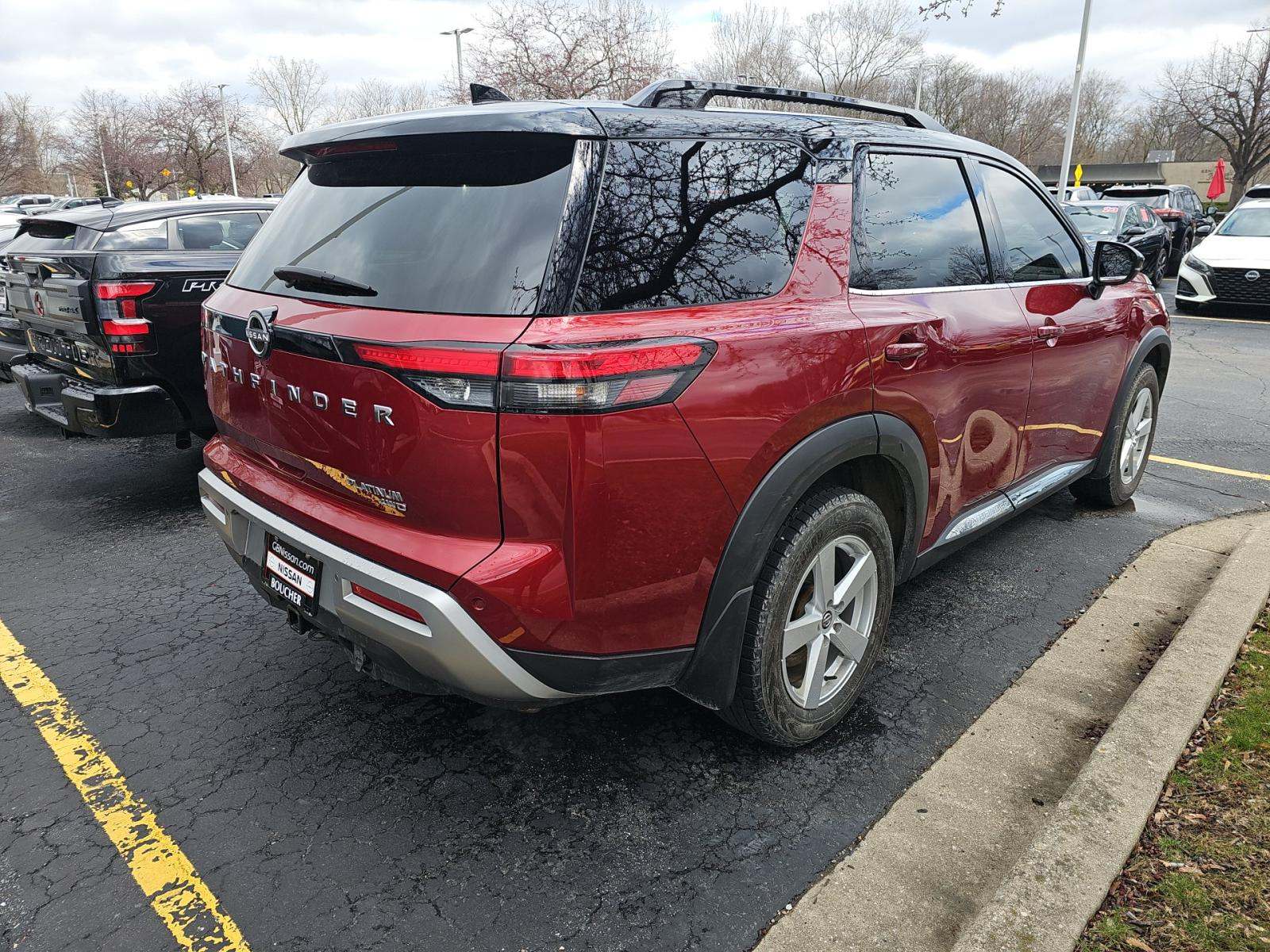 2023 Nissan Pathfinder Platinum AWD