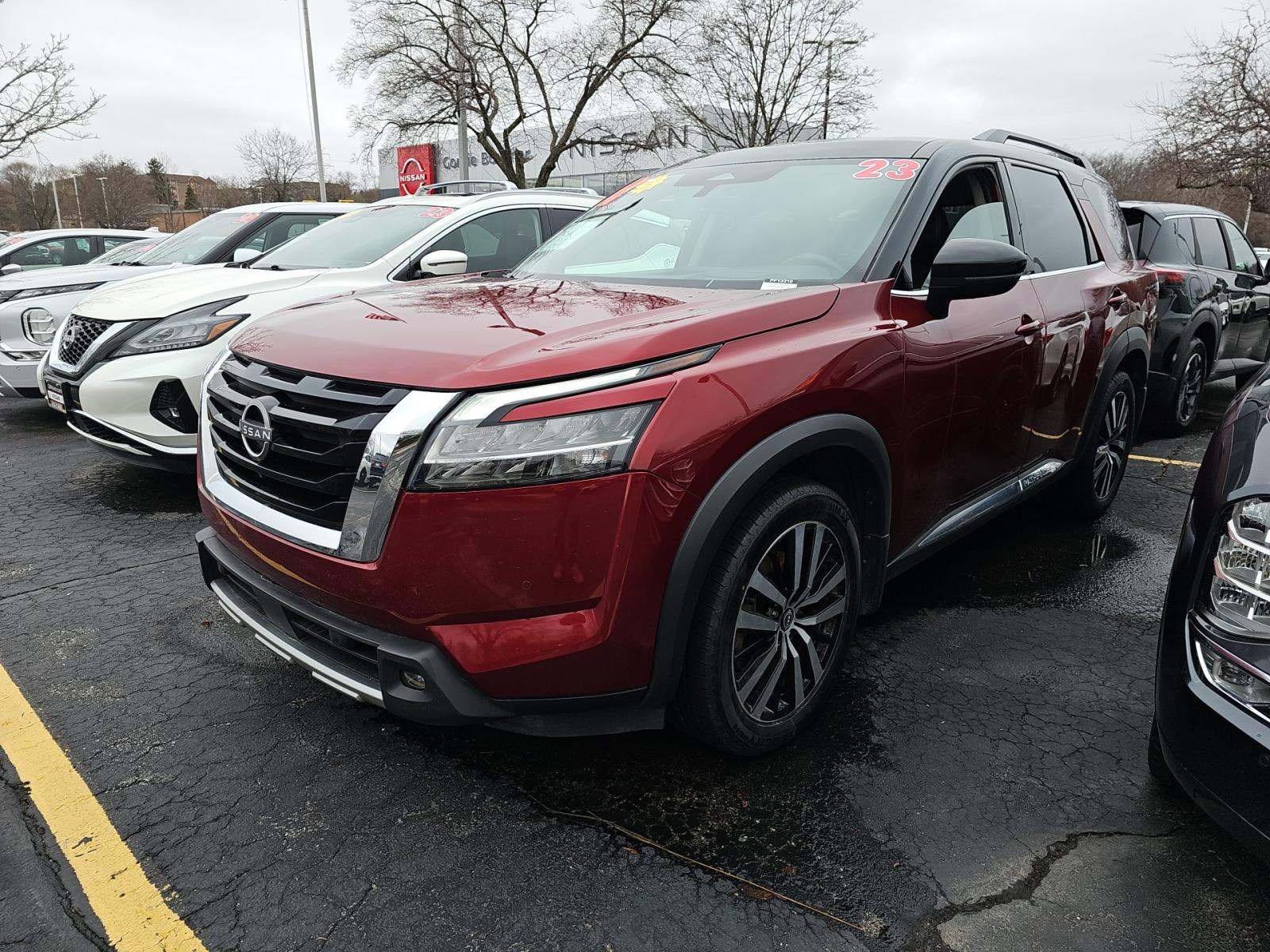 2023 Nissan Pathfinder Platinum AWD