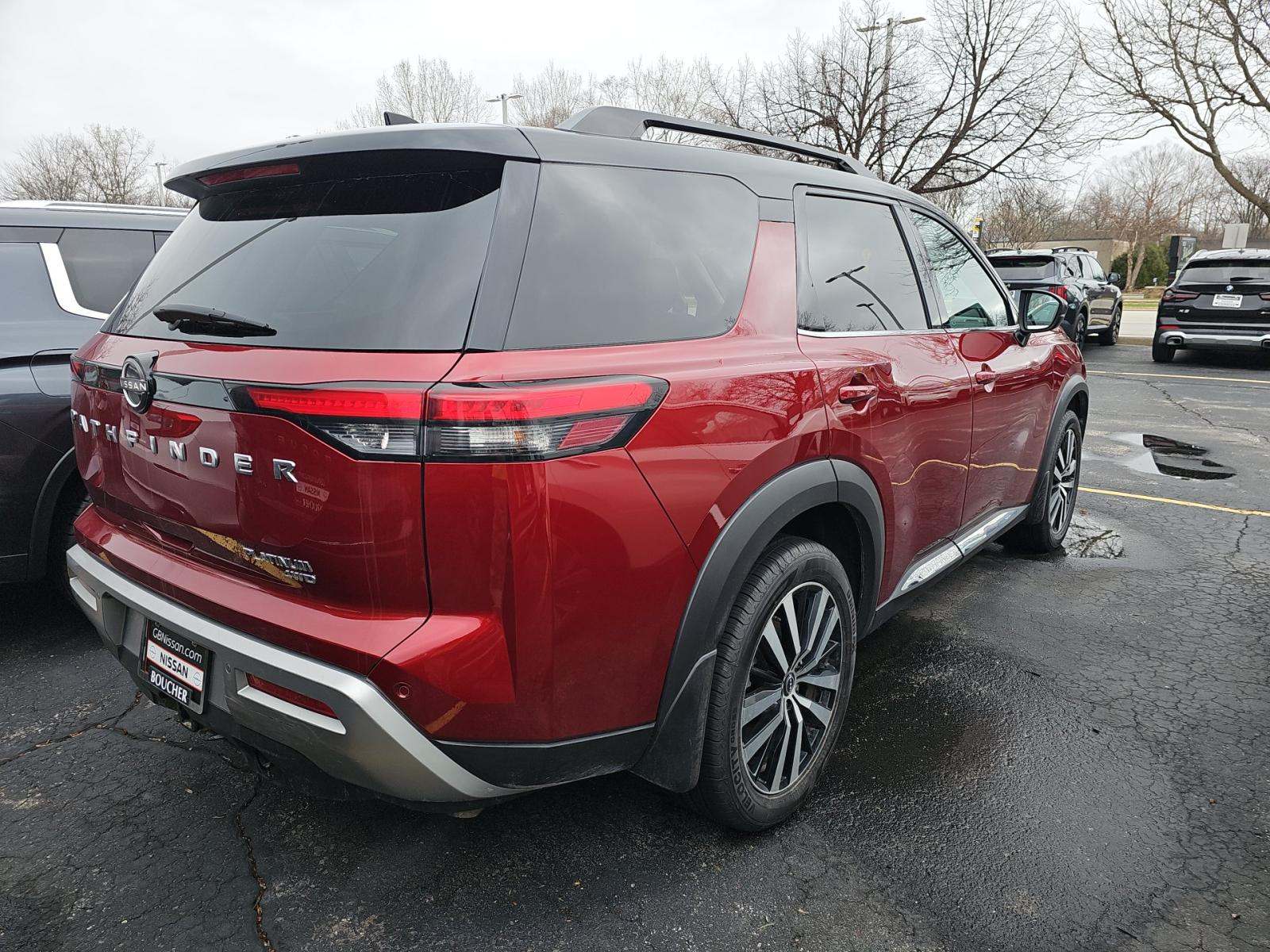 2023 Nissan Pathfinder Platinum AWD