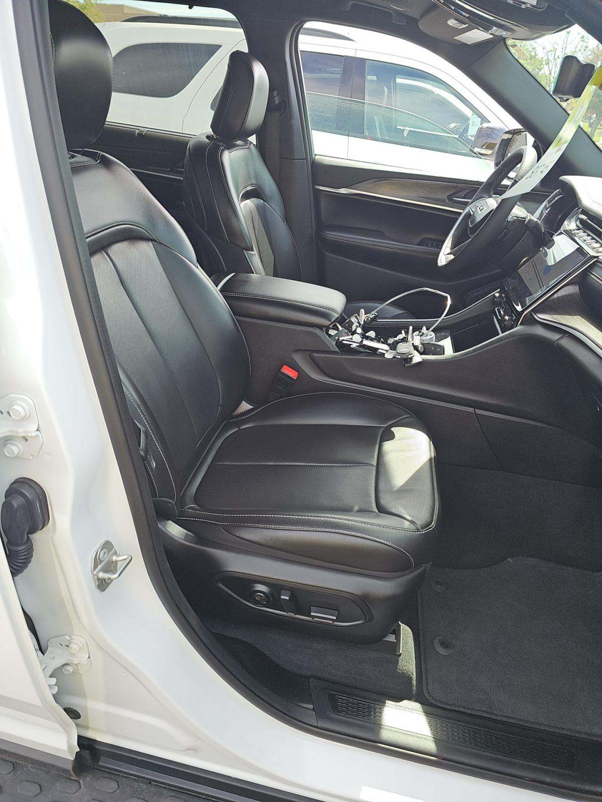 2024 Jeep Grand Cherokee L Limited AWD