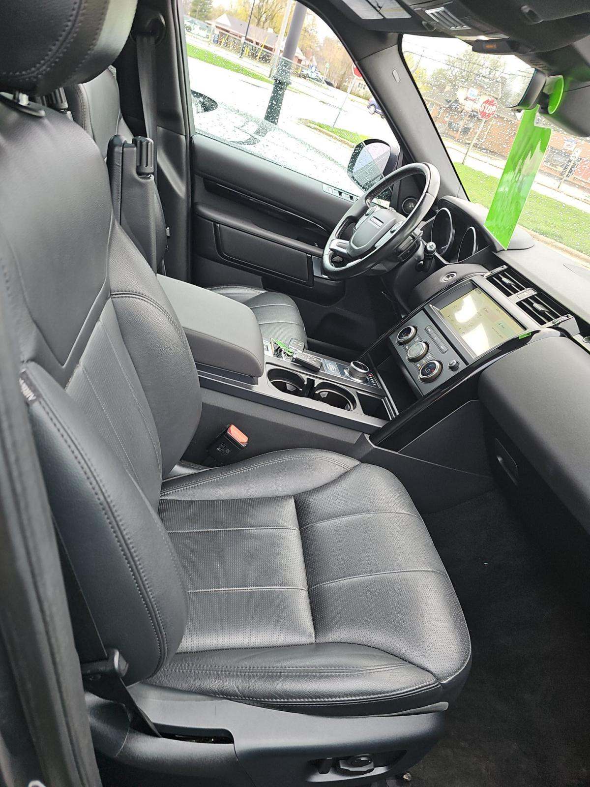 2019 Land Rover Discovery SE AWD