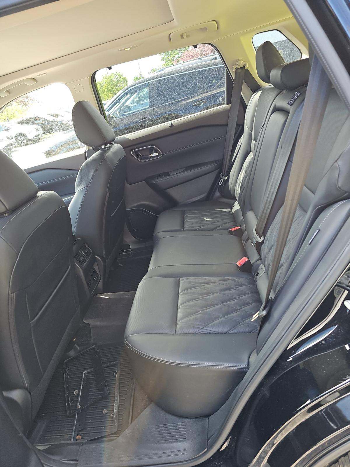 2023 Nissan Rogue Platinum AWD