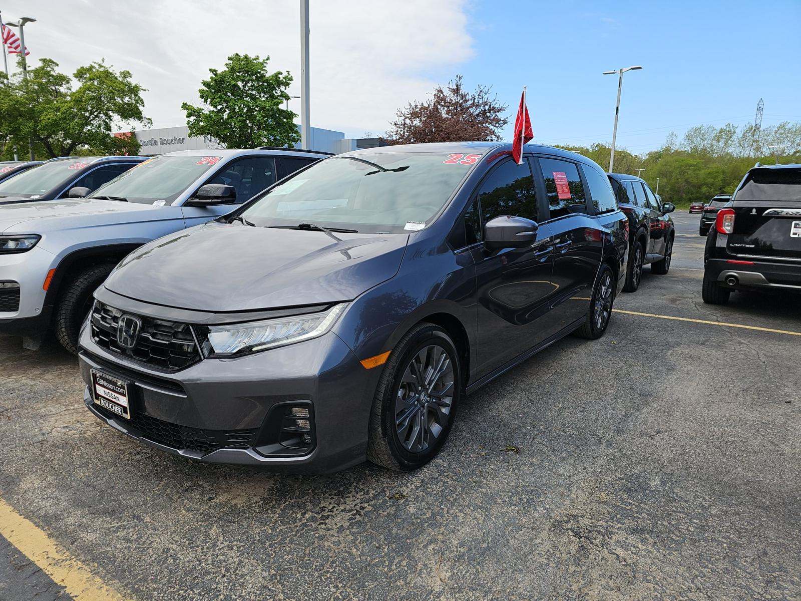 2025 Honda Odyssey Touring FWD
