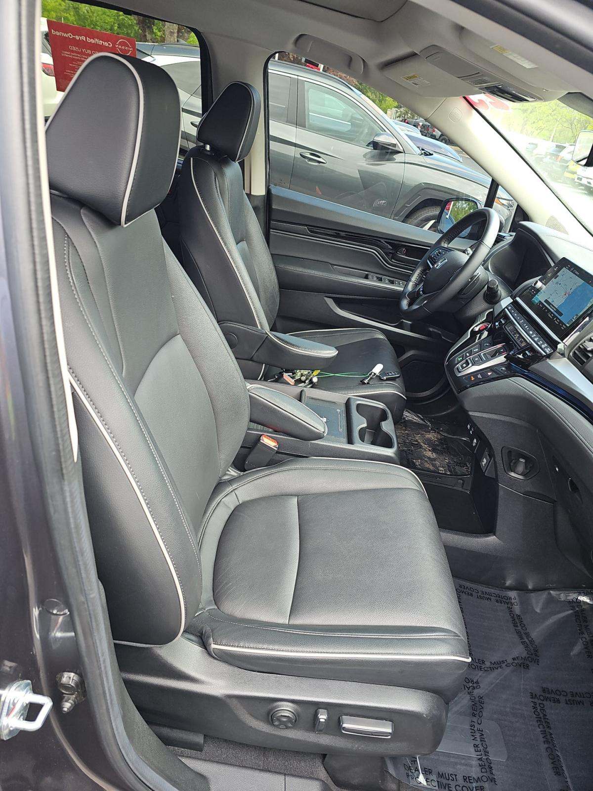 2025 Honda Odyssey Touring FWD