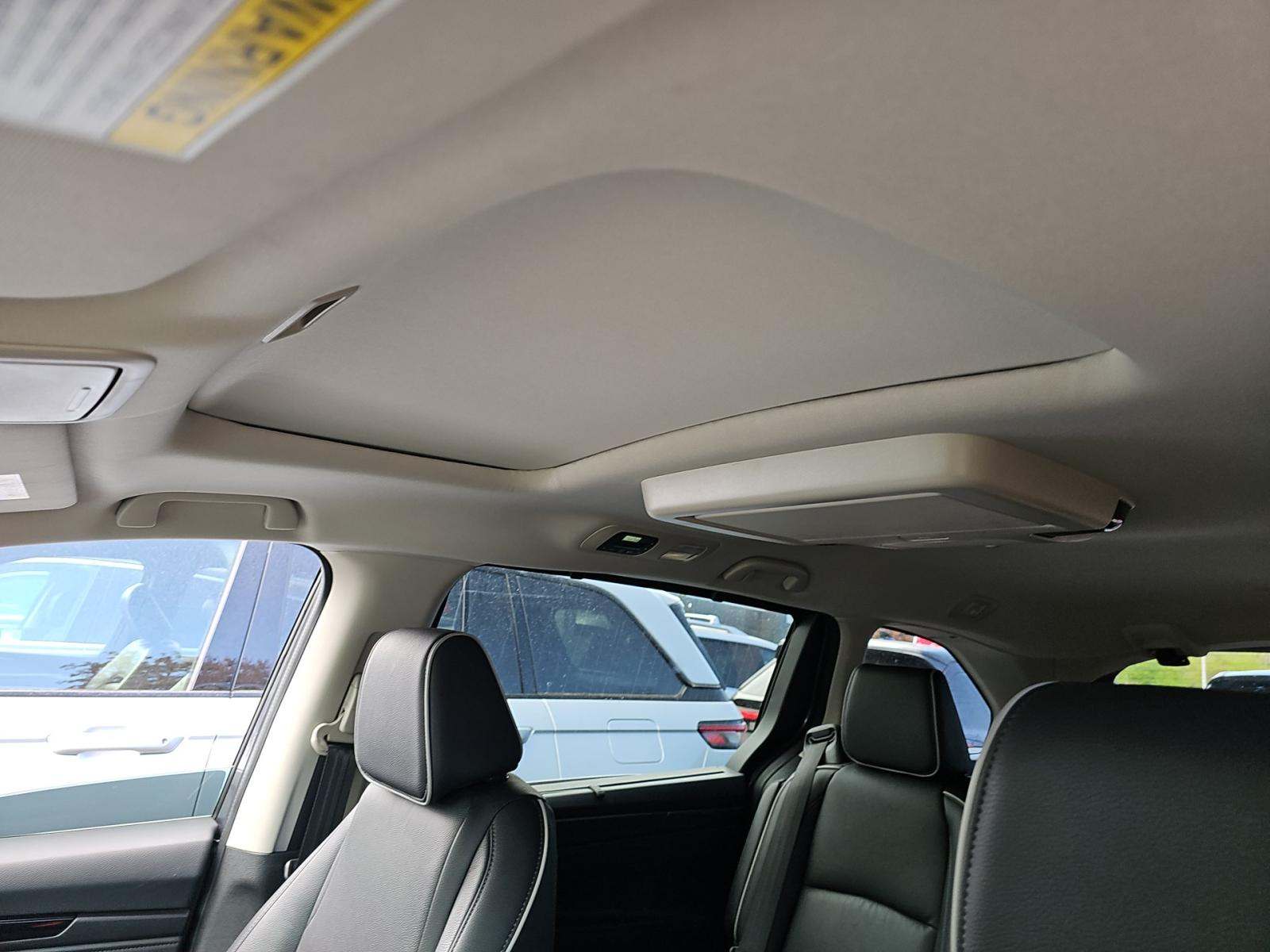 2025 Honda Odyssey Touring FWD