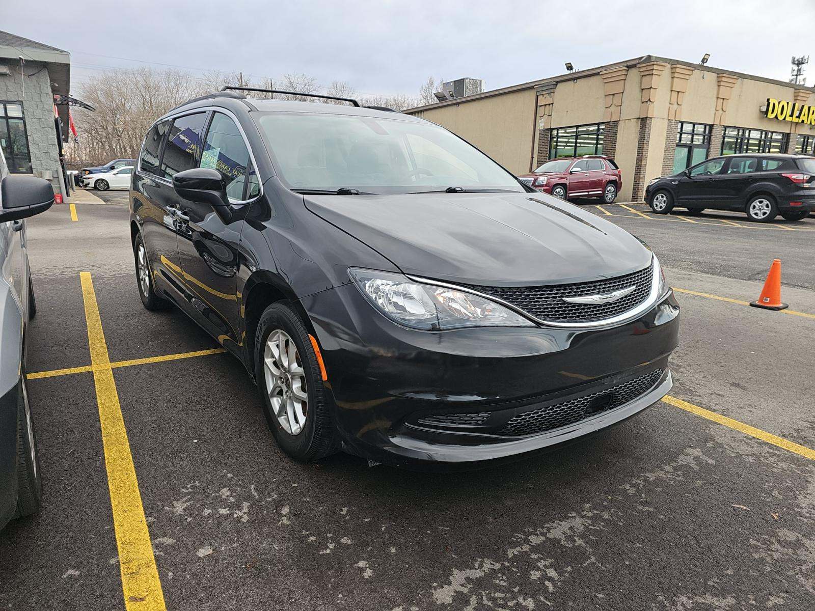 CHRYSLER VOYAGER - 4