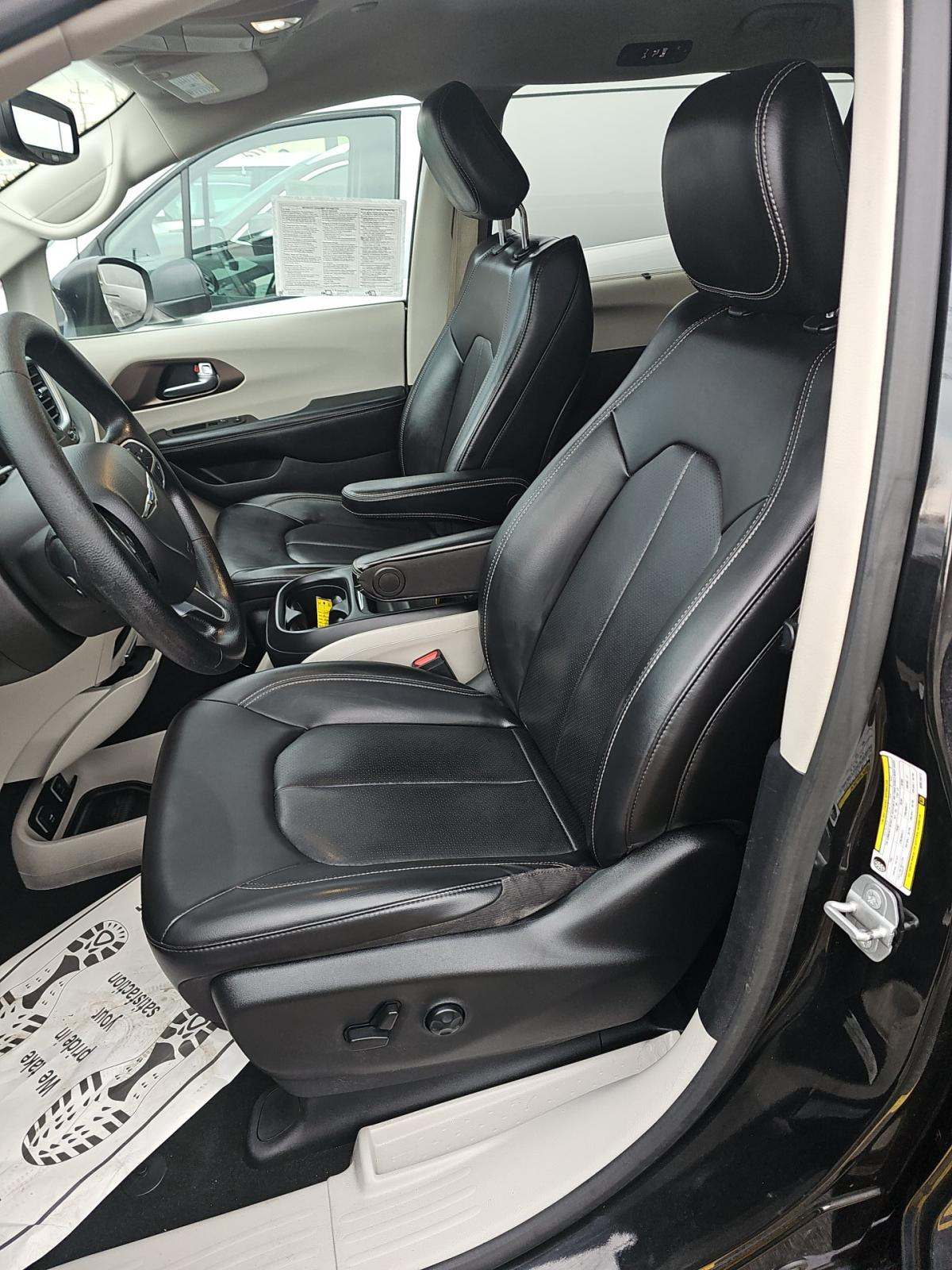 CHRYSLER VOYAGER - 6