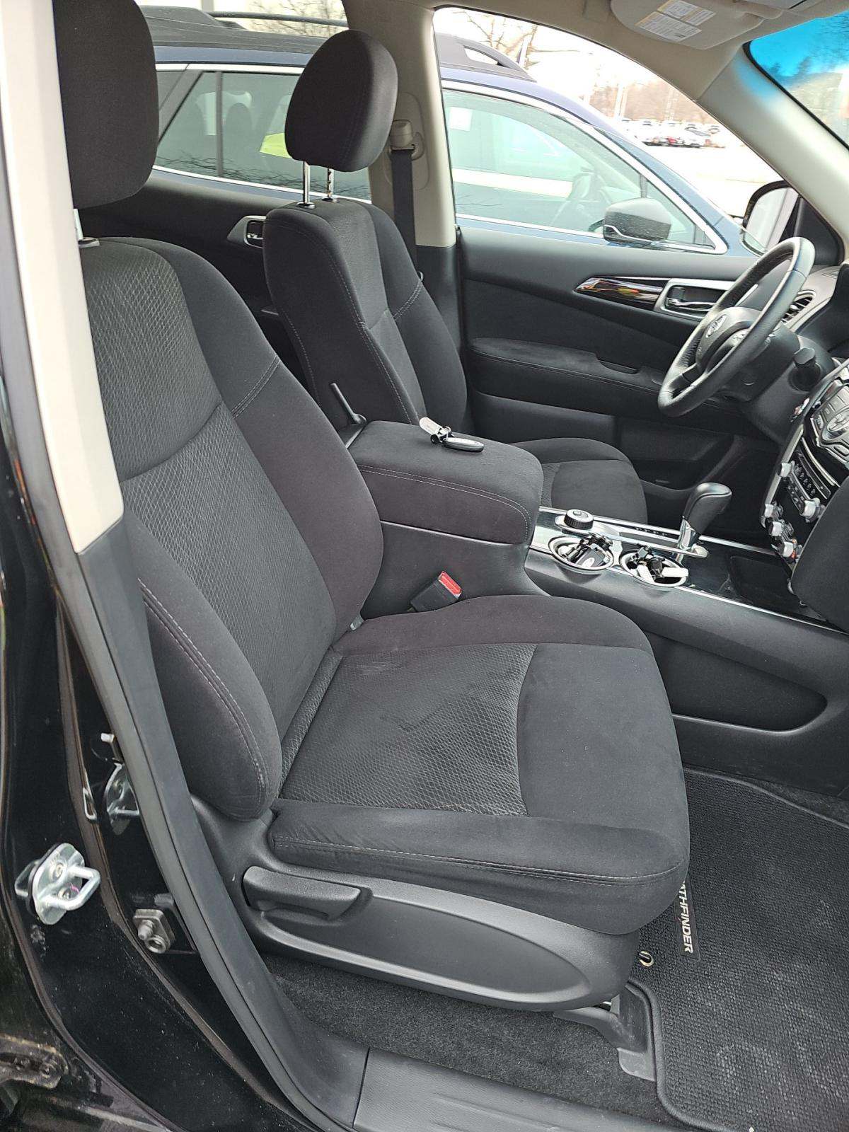 2015 Nissan Pathfinder SV AWD