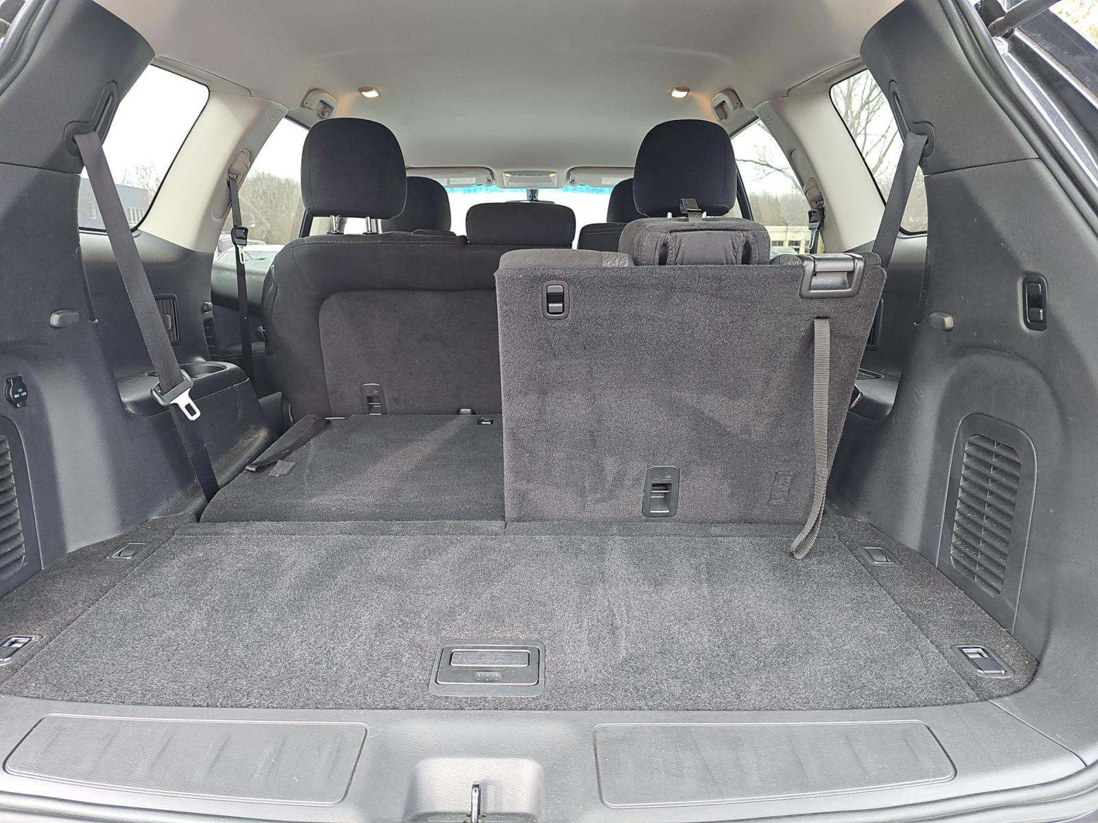 2015 Nissan Pathfinder SV AWD