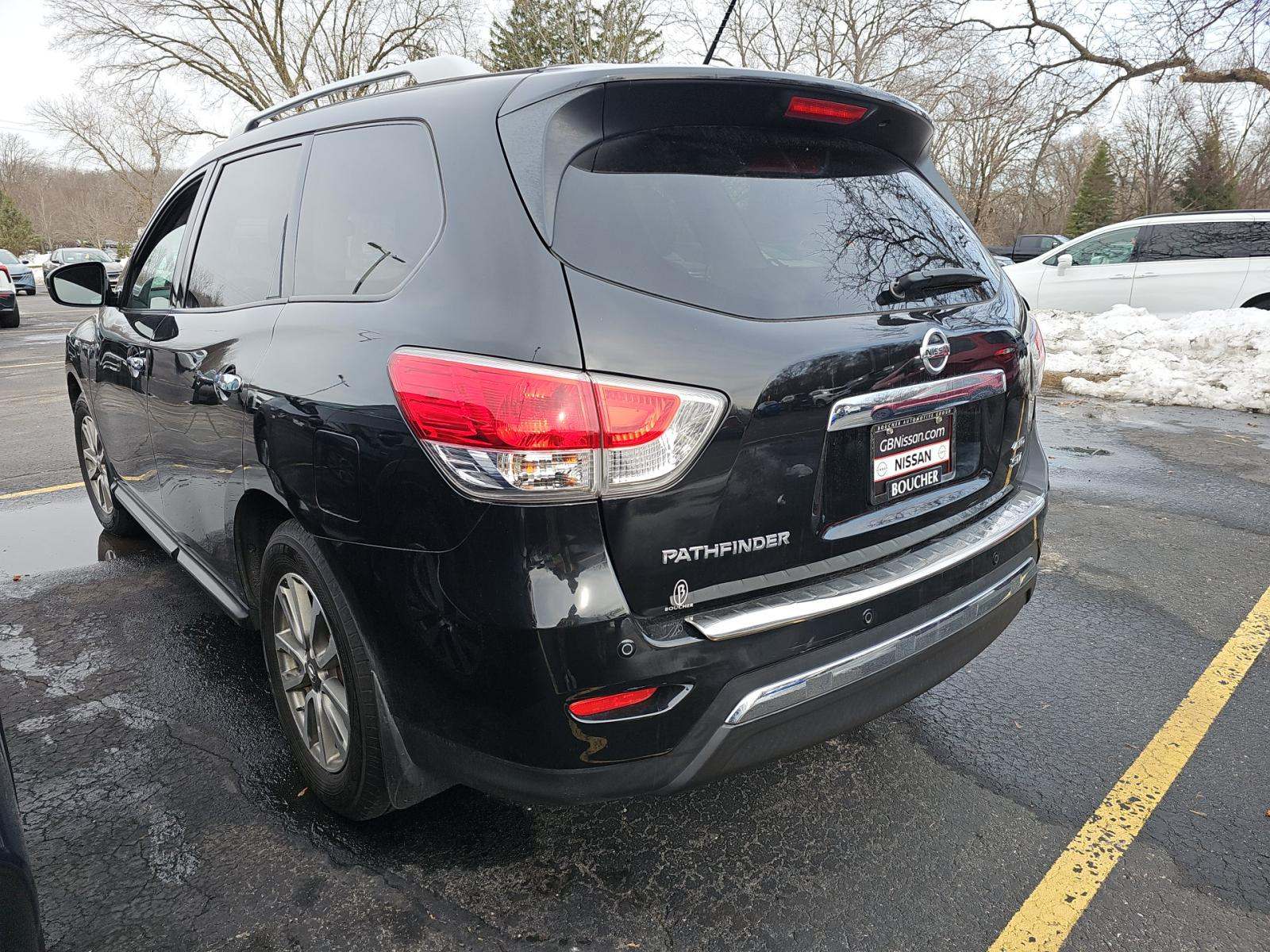 2015 Nissan Pathfinder SV AWD