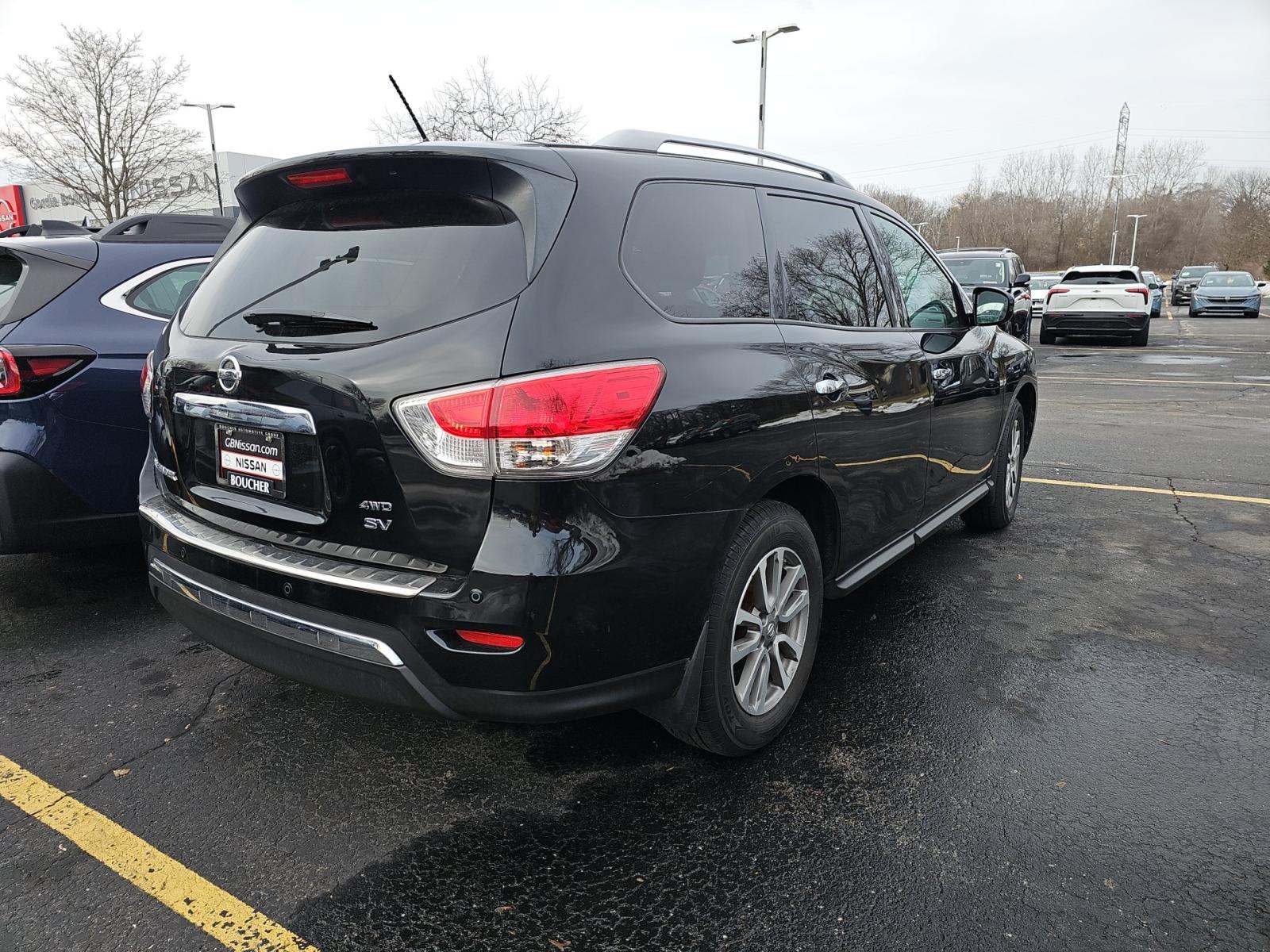 2015 Nissan Pathfinder SV AWD