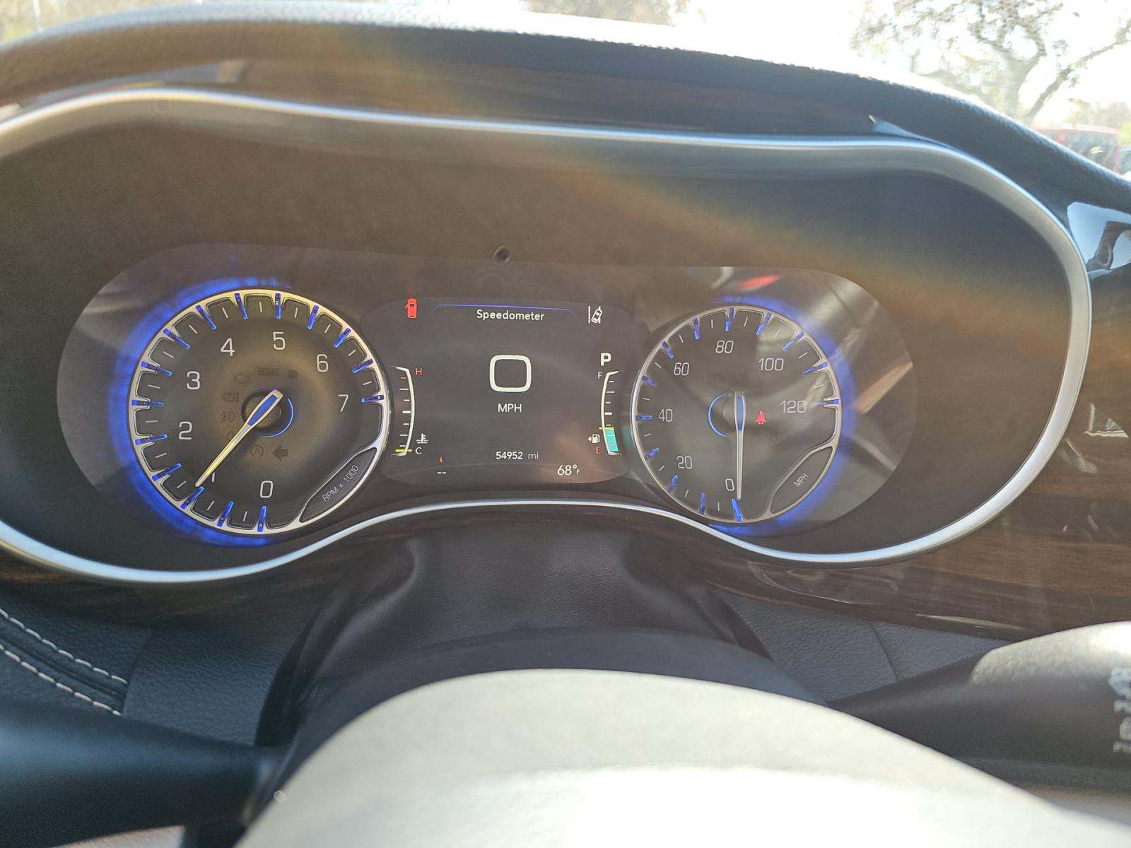 2023 Chrysler Pacifica Limited FWD