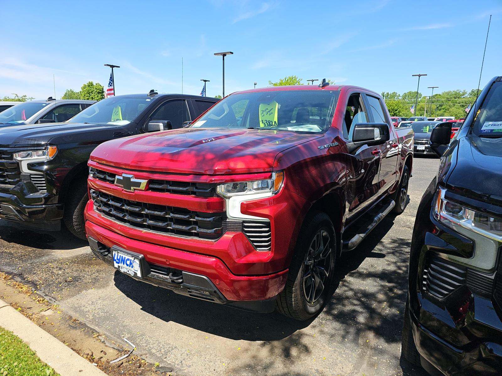 2024 Chevrolet Silverado 1500 RST AWD