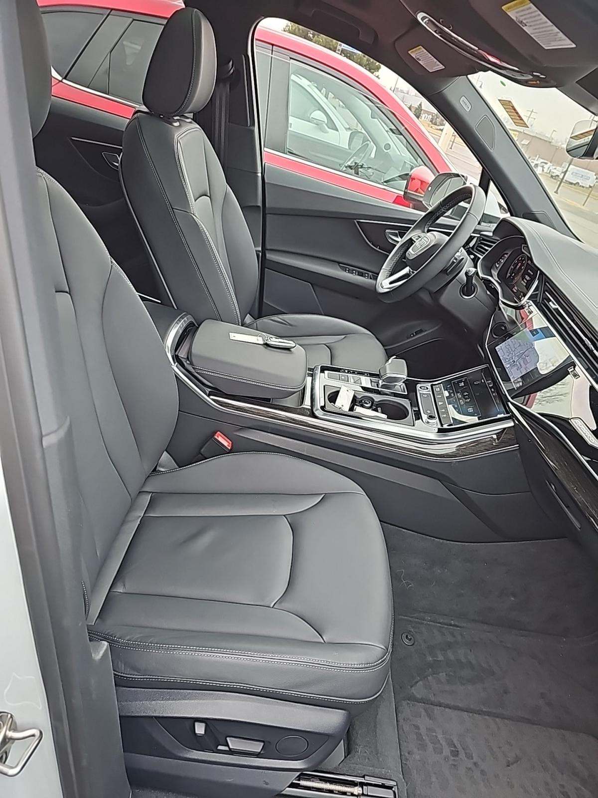 2025 Audi Q7 Premium AWD