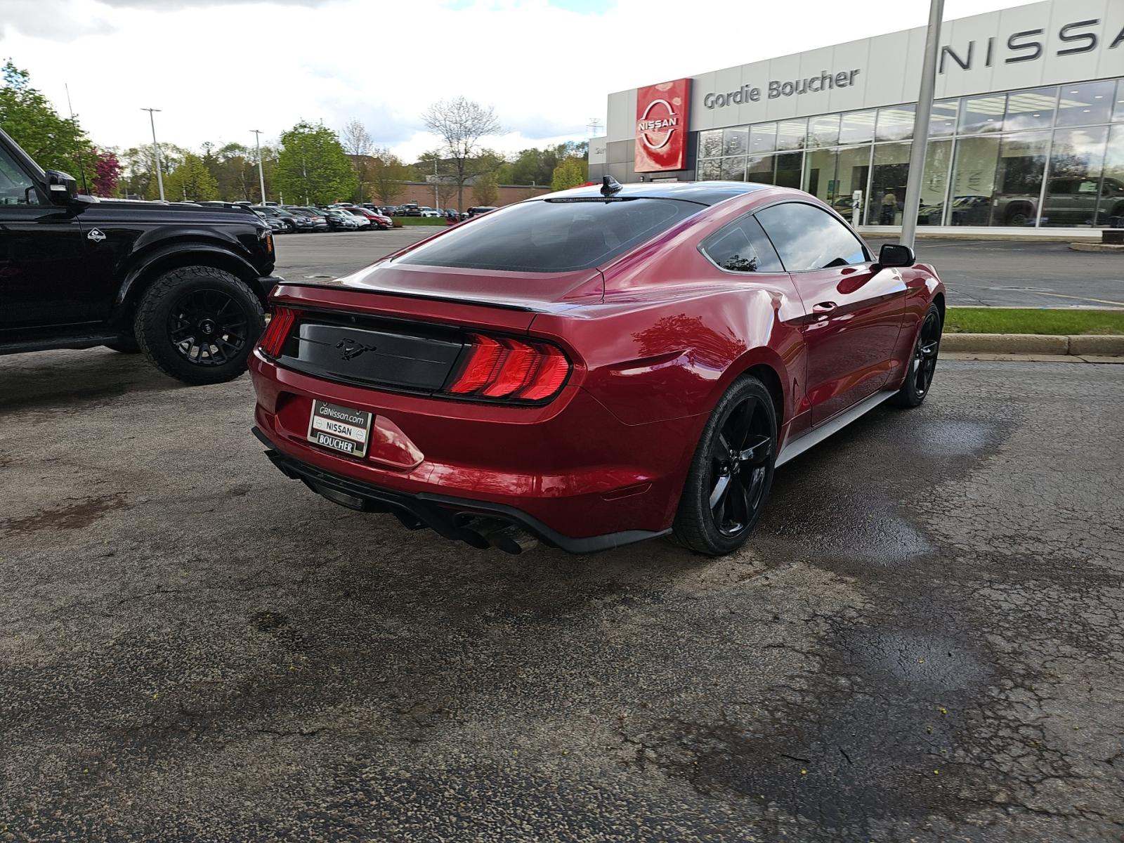 FORD MUSTANG - 3