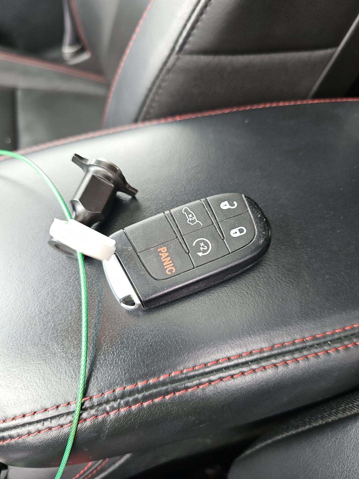 DODGE CHALLENGER - 8