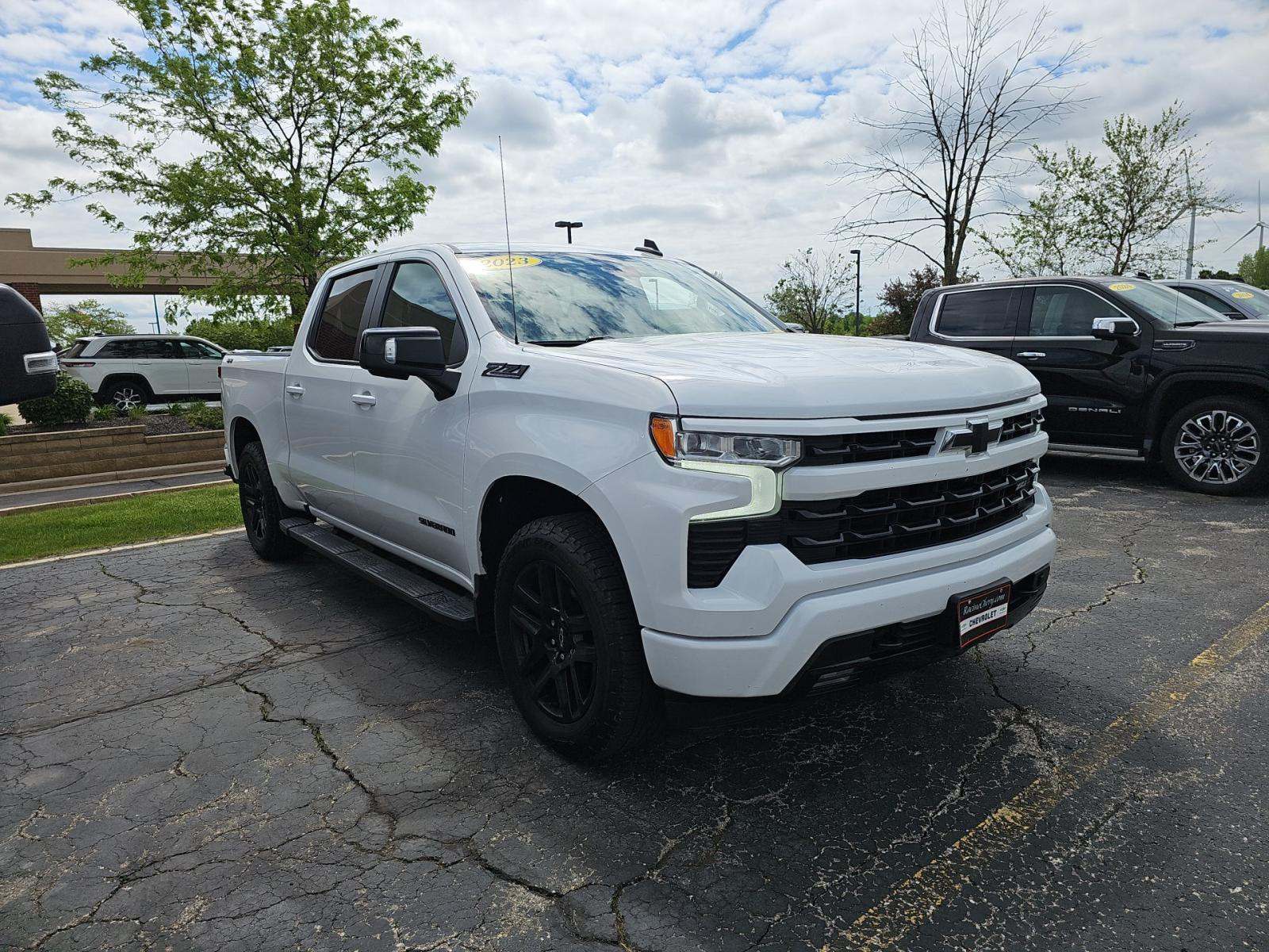 2023 Chevrolet Silverado 1500 RST AWD