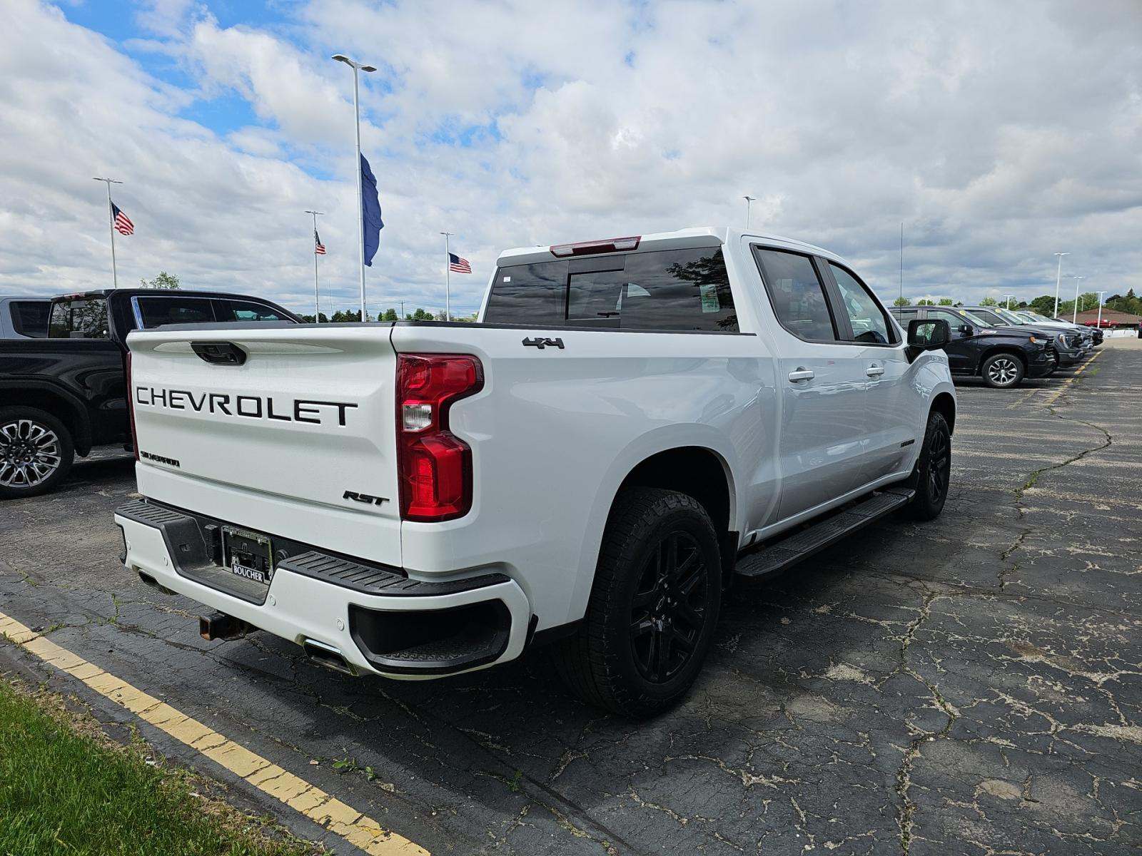 2023 Chevrolet Silverado 1500 RST AWD