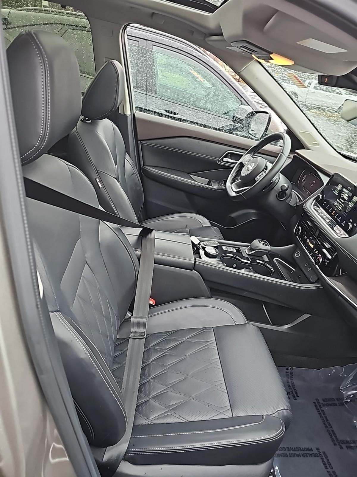 2023 Nissan Rogue Platinum AWD