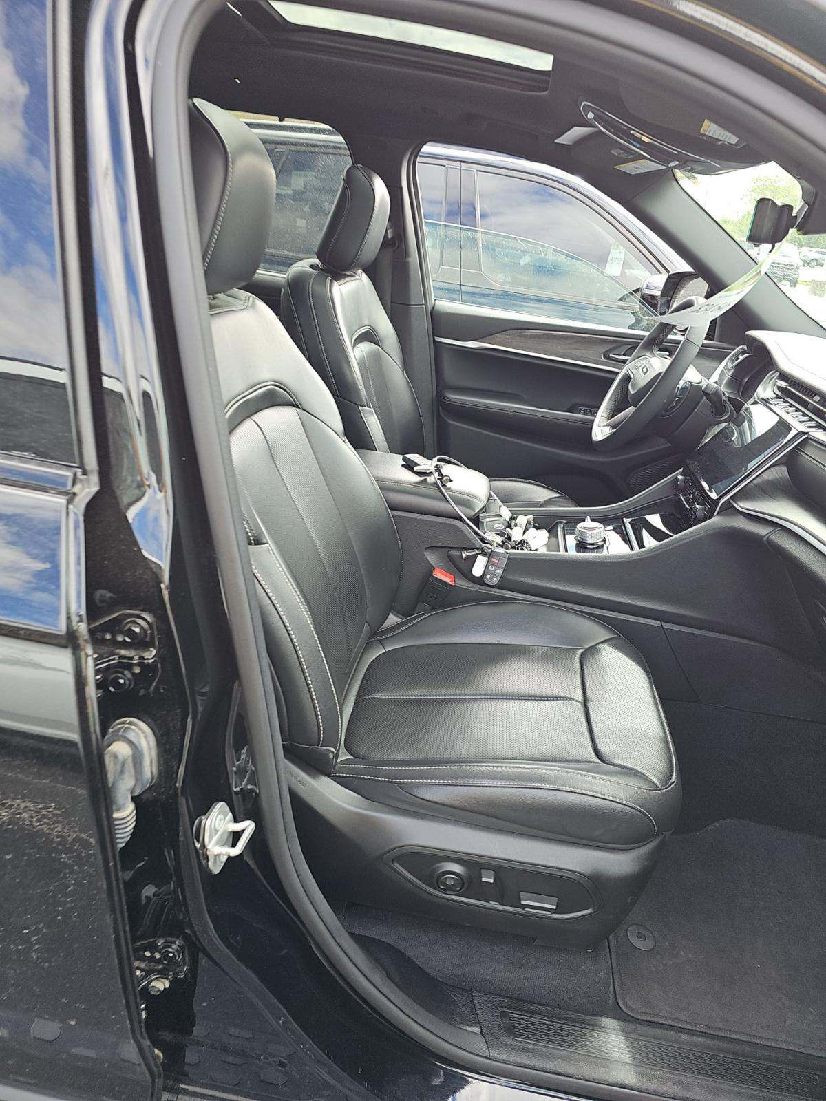 2024 Jeep Grand Cherokee L Limited AWD
