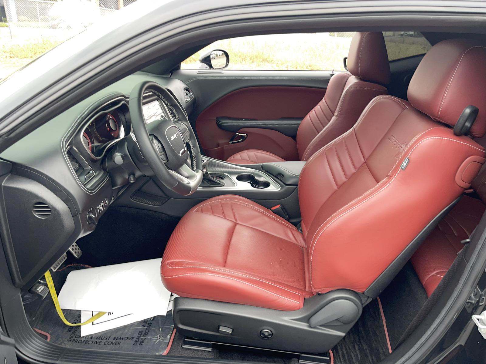 DODGE CHALLENGER - 2