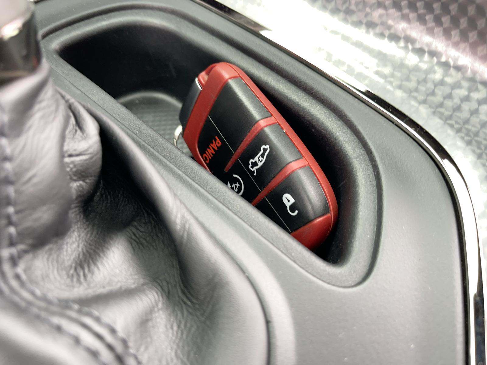 DODGE CHALLENGER - 4