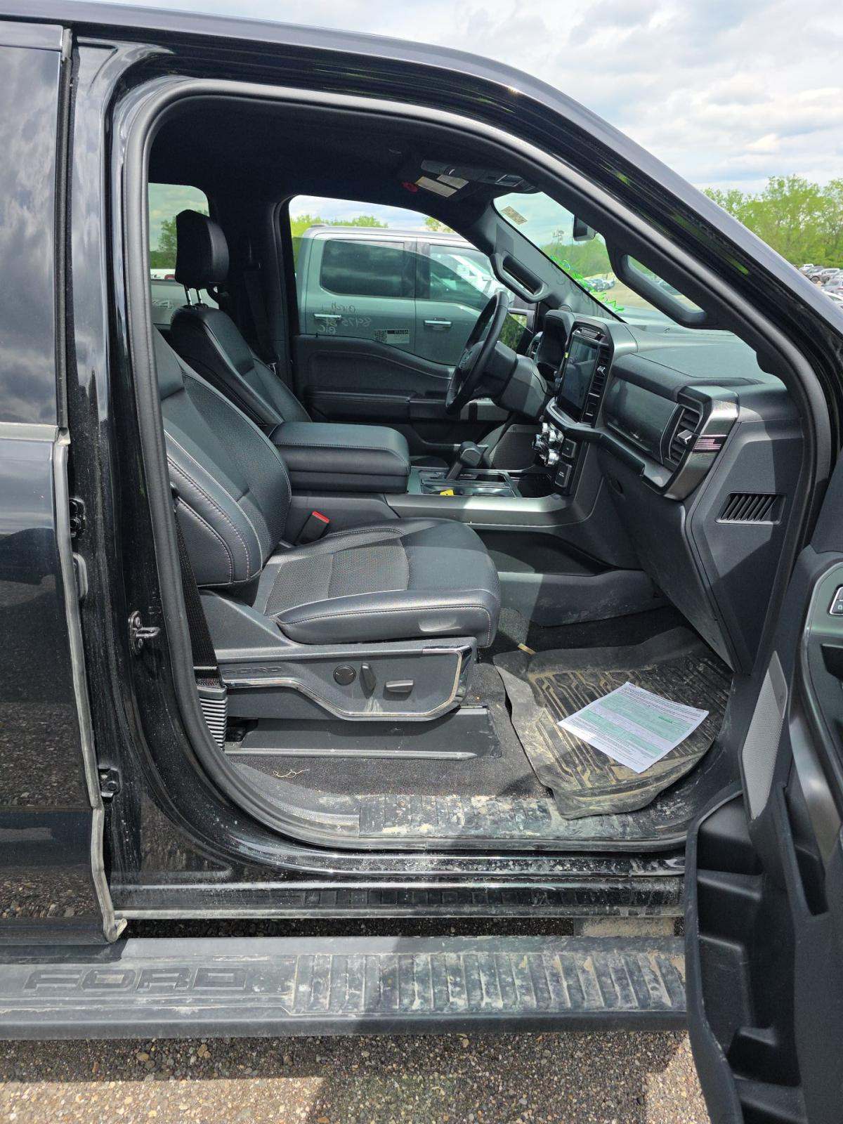 2024 Ford F-150 Lariat AWD