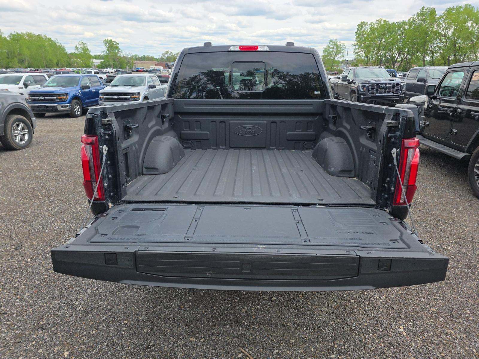 2024 Ford F-150 Lariat AWD