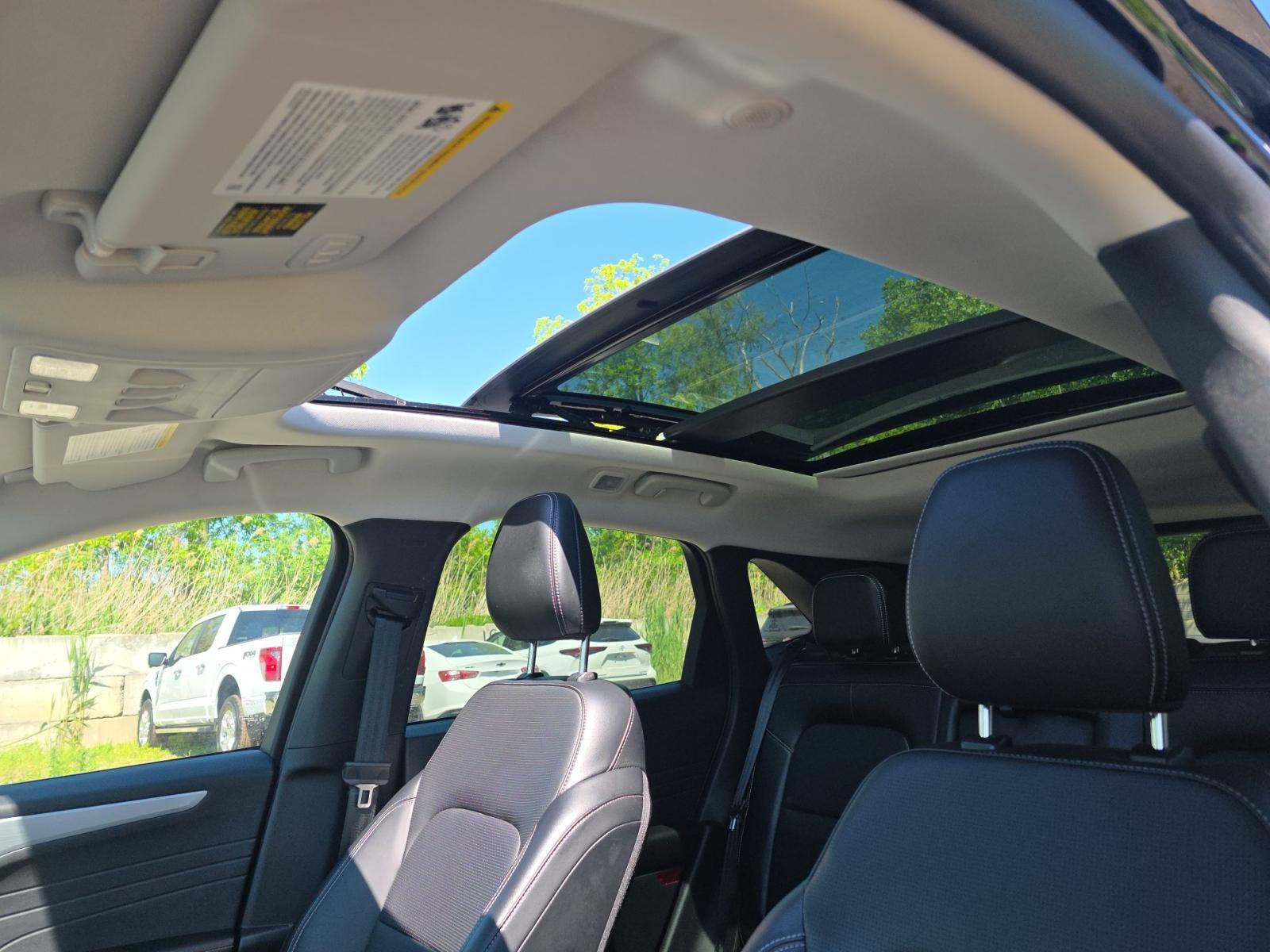 2025 Ford Escape Platinum AWD