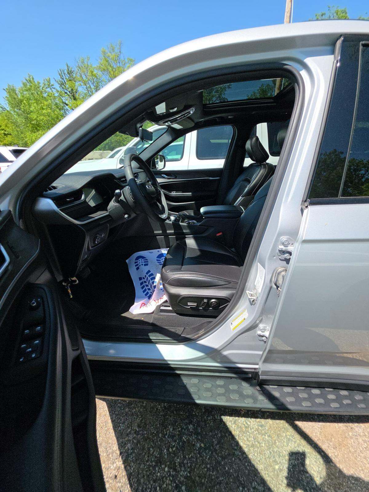2024 Jeep Grand Cherokee Limited AWD