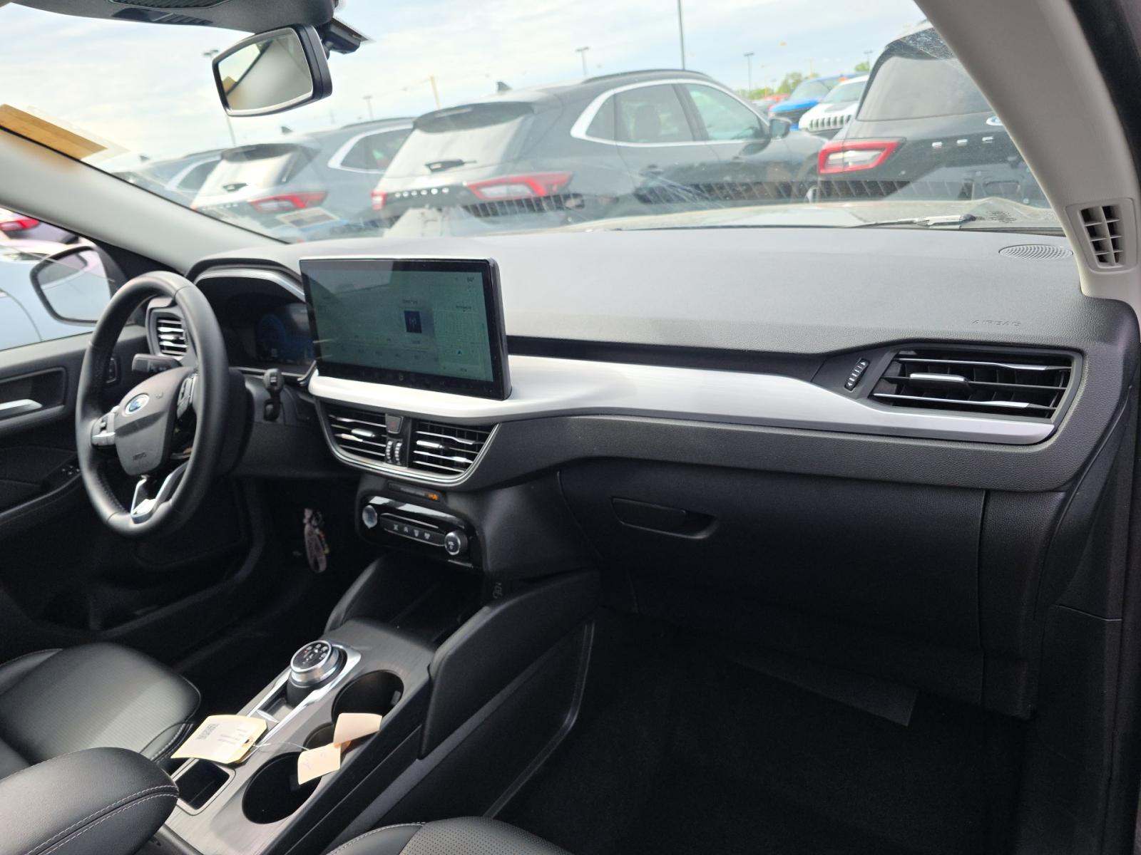2025 Ford Escape Platinum AWD