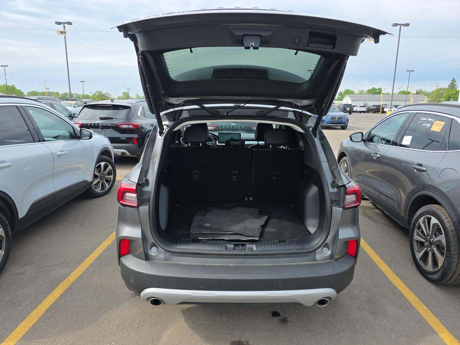 2025 Ford Escape Platinum AWD
