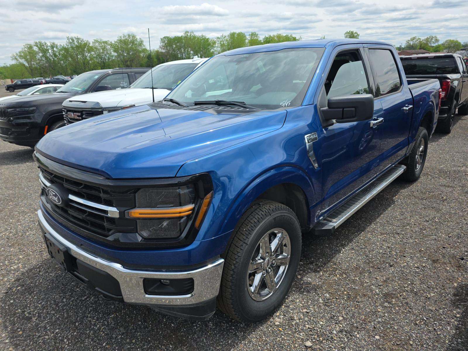 2025 Ford F-150 XLT AWD