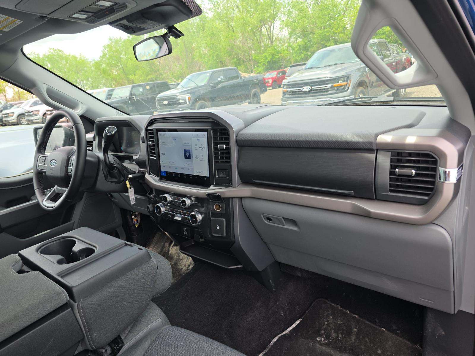2025 Ford F-150 XLT AWD