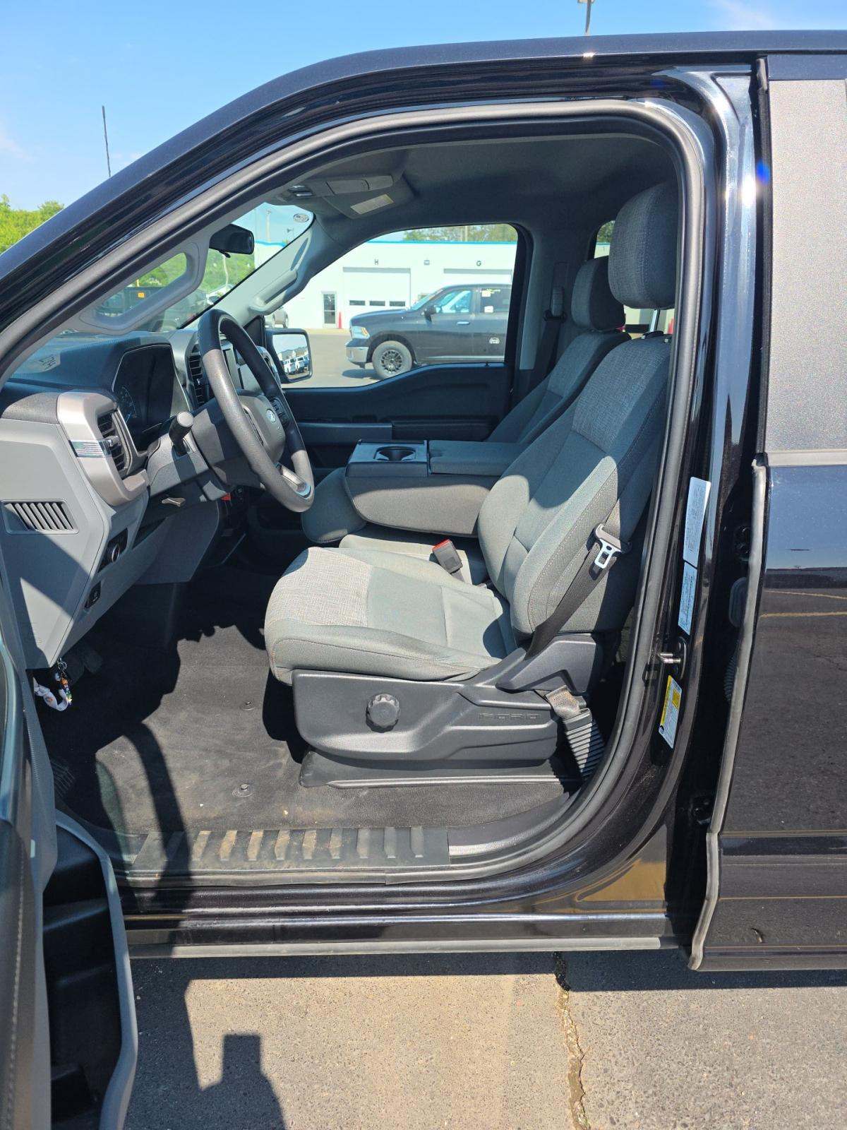 2023 Ford F-150 XLT AWD