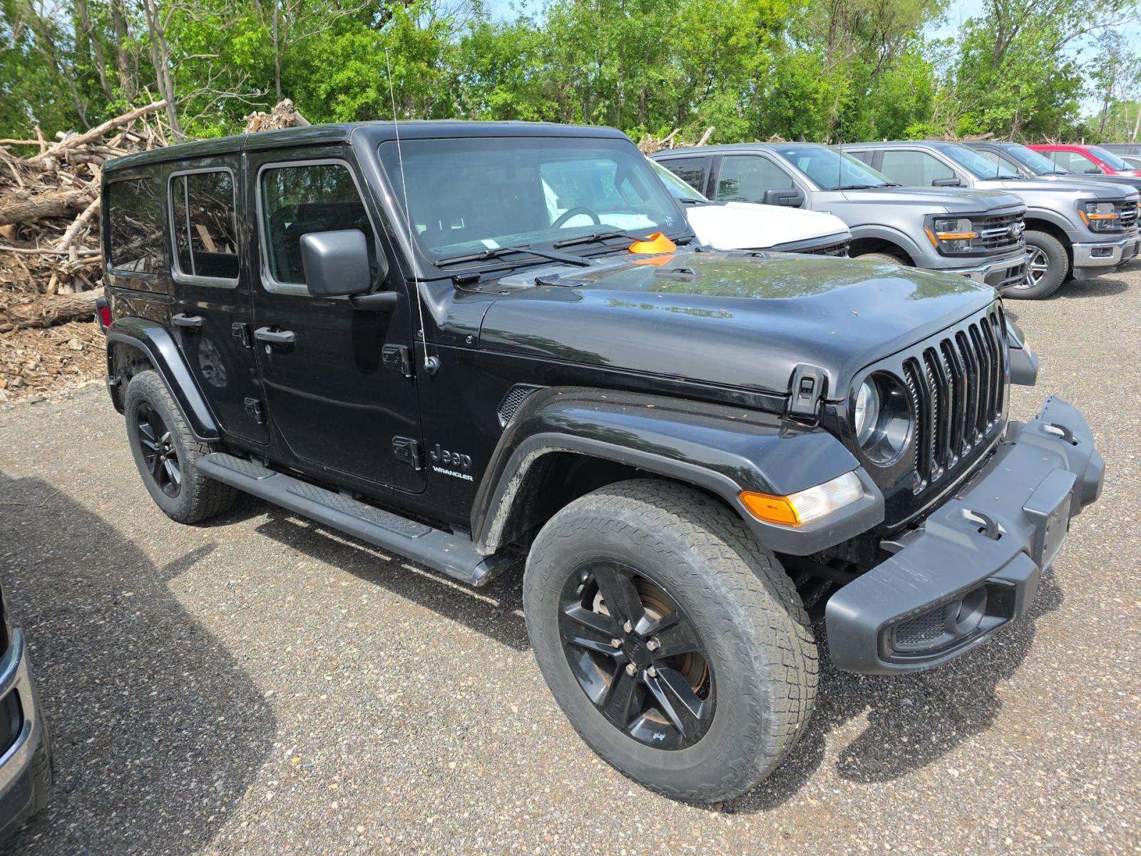 2023 Jeep Wrangler Sahara Altitude AWD