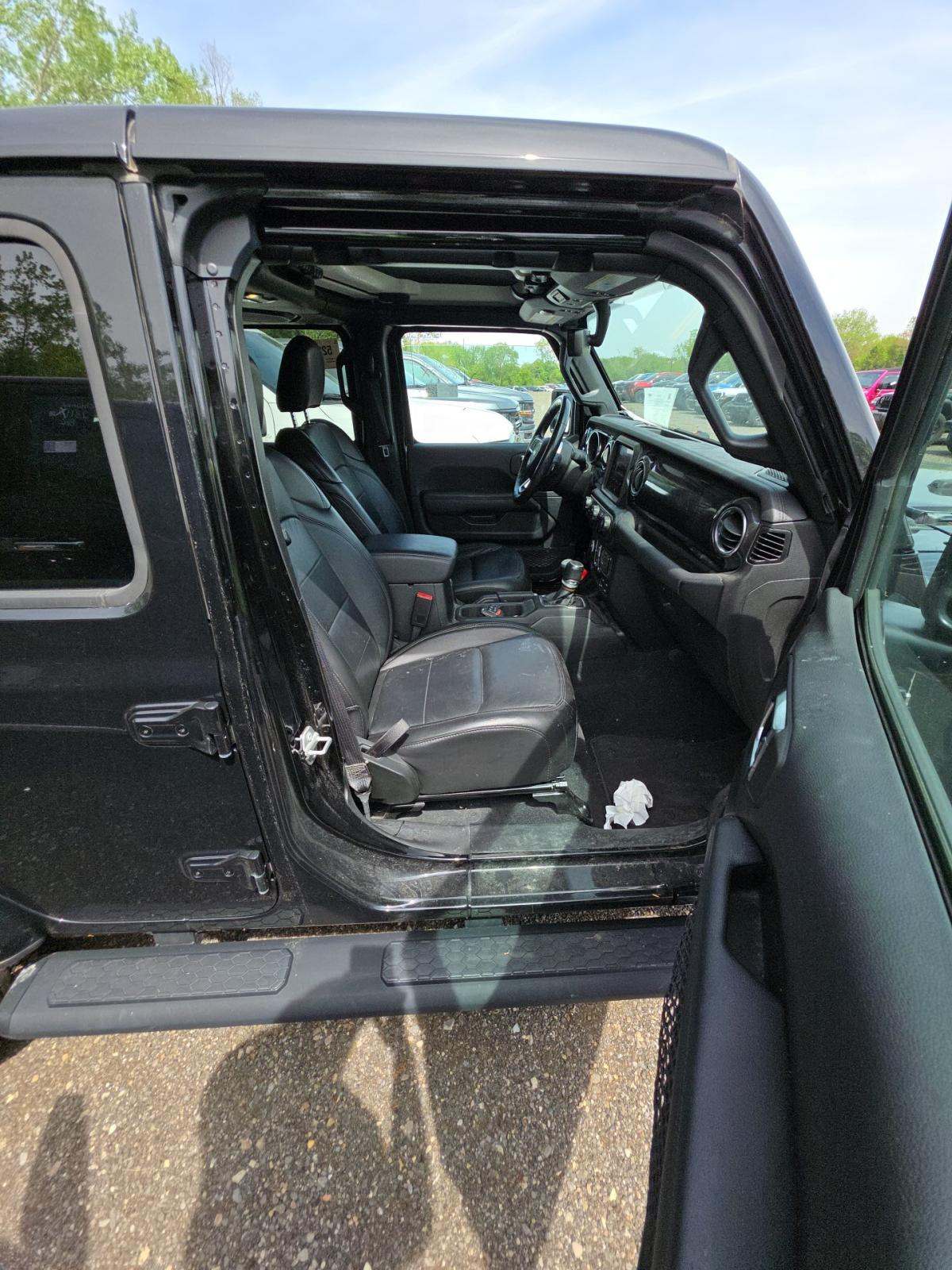 2023 Jeep Wrangler Sahara Altitude AWD