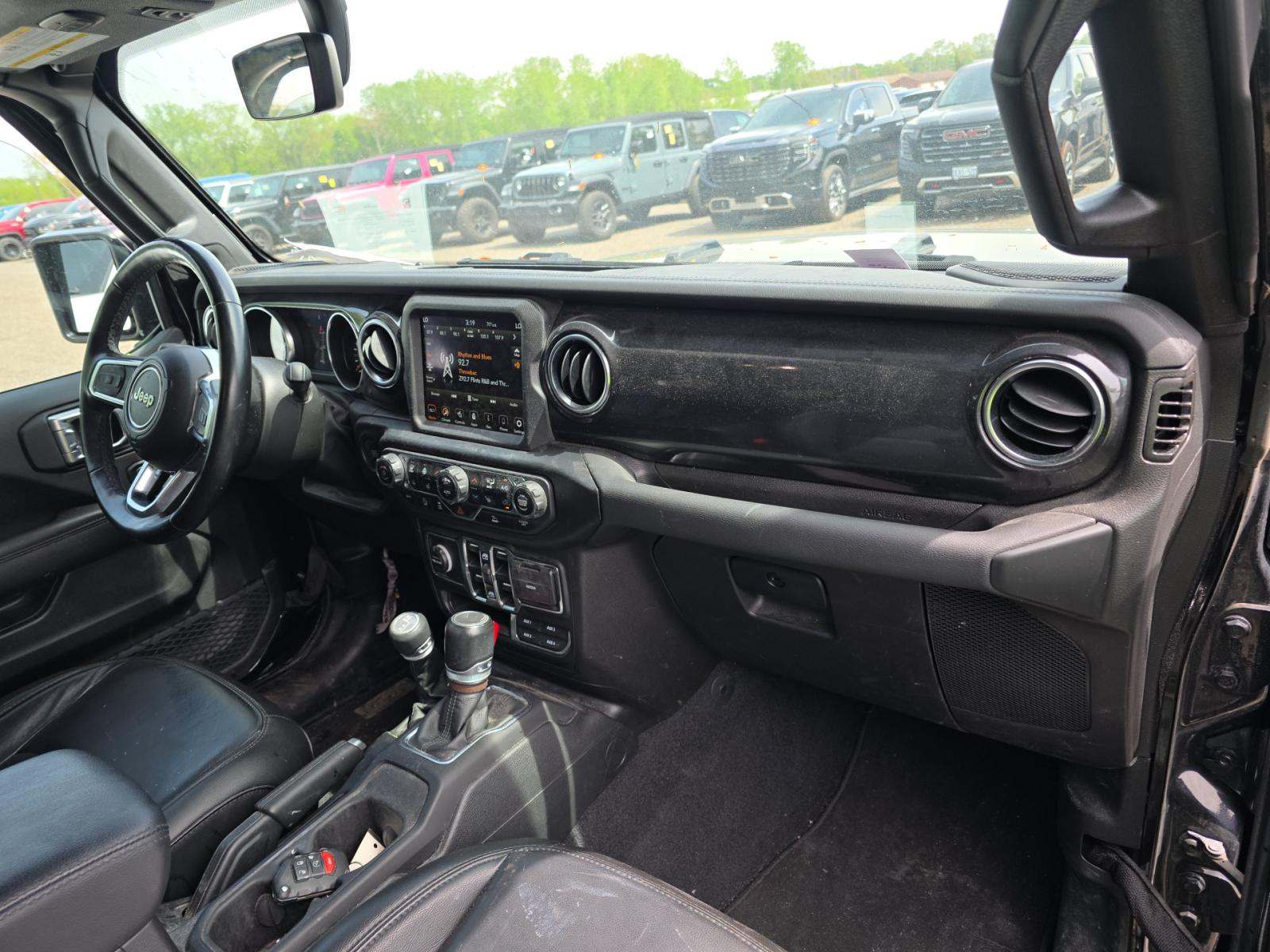 2023 Jeep Wrangler Sahara Altitude AWD