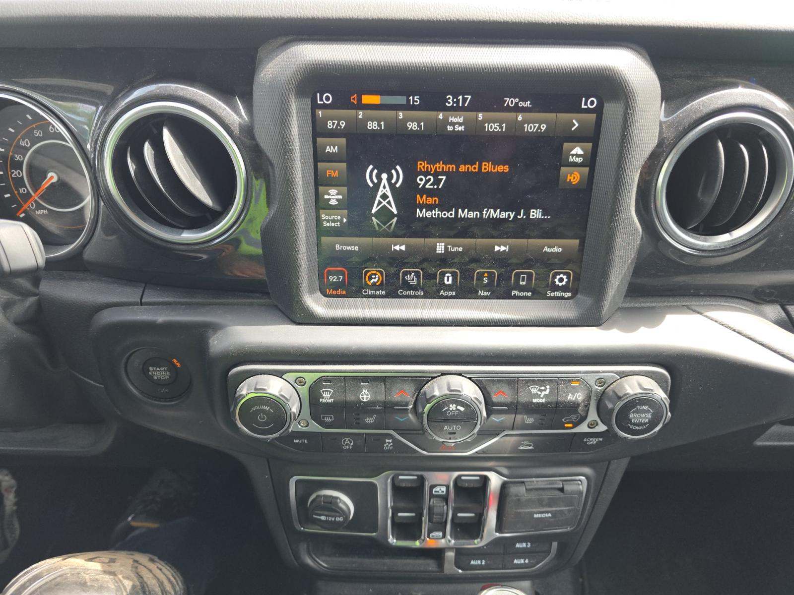 2023 Jeep Wrangler Sahara Altitude AWD