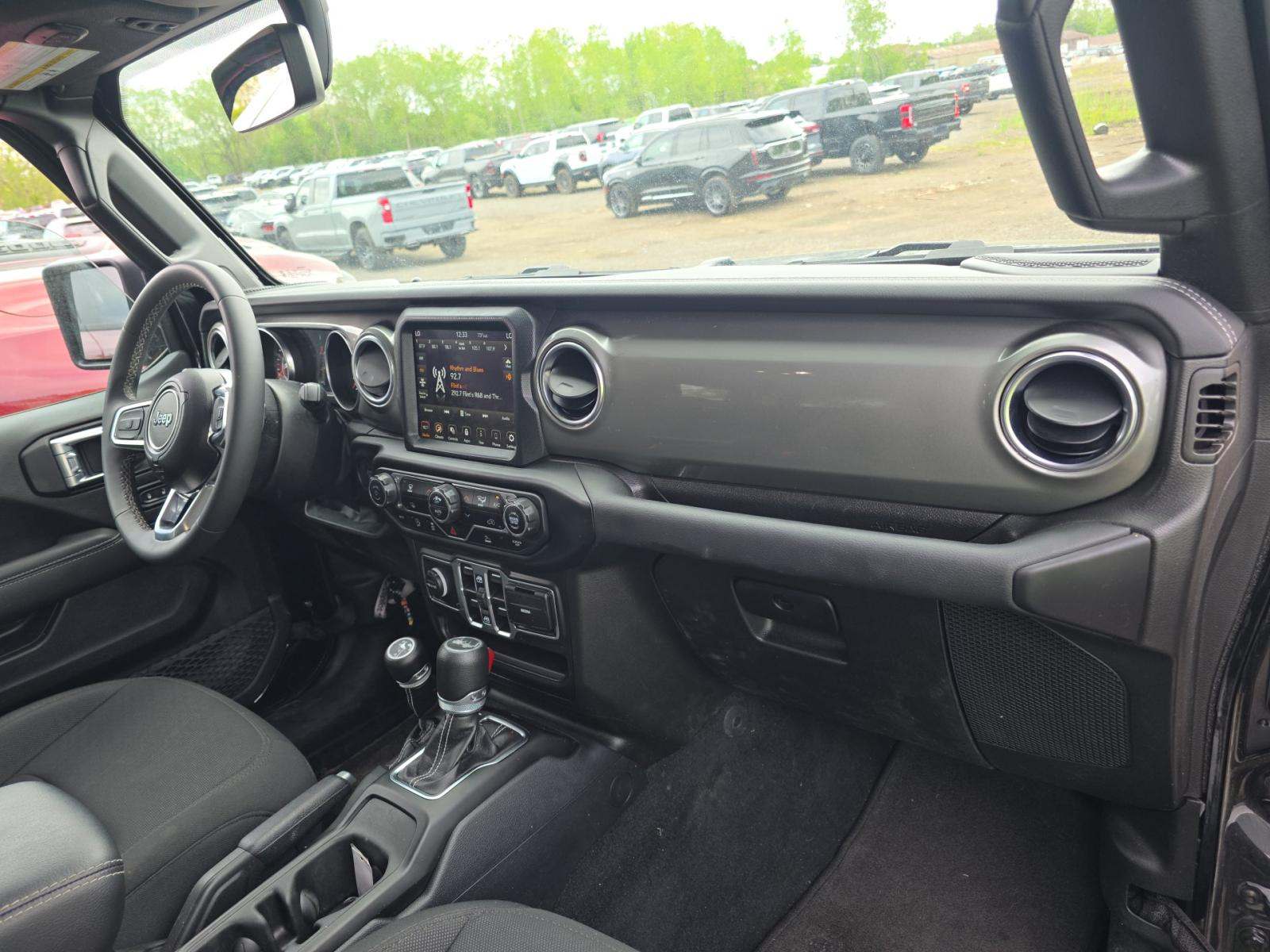2023 Jeep Wrangler Sahara AWD